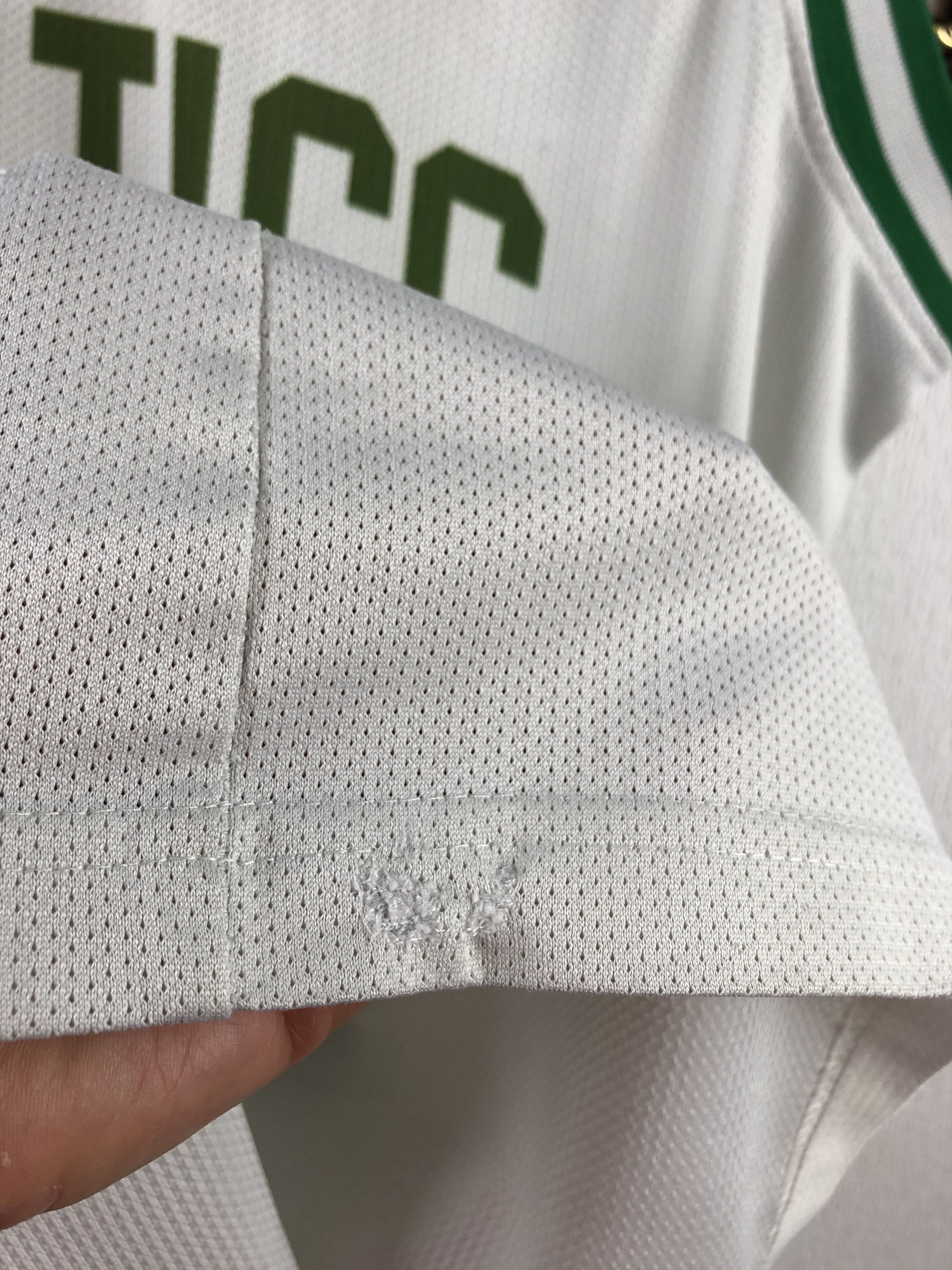 Champion Vintage 90's Boston Celtics Paul Pierce #24 White Jersey Size US L / EU 52-54 / 3 - 8 Thumbnail