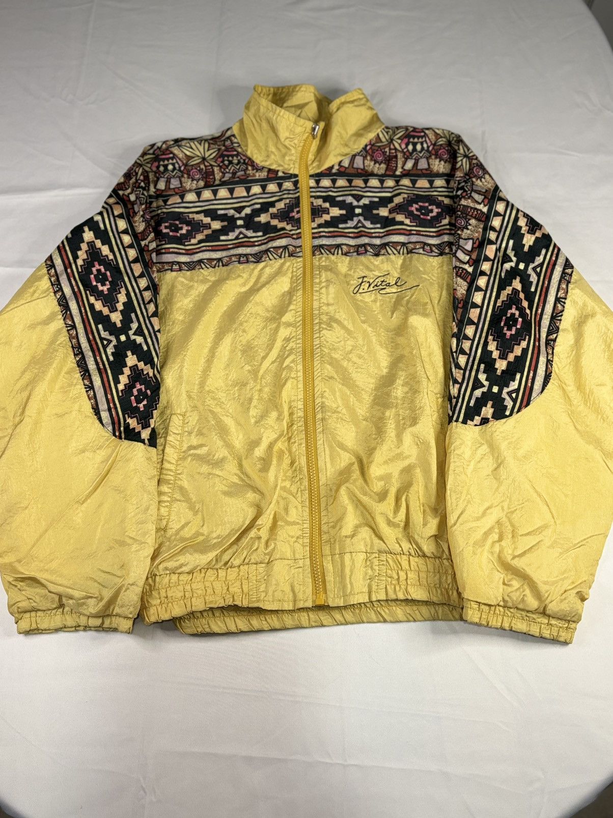 Vintage Vintage 90s Aztec style Windbreaker | $45 Size US M / EU 48-50 / 2 - 1 Thumbnail