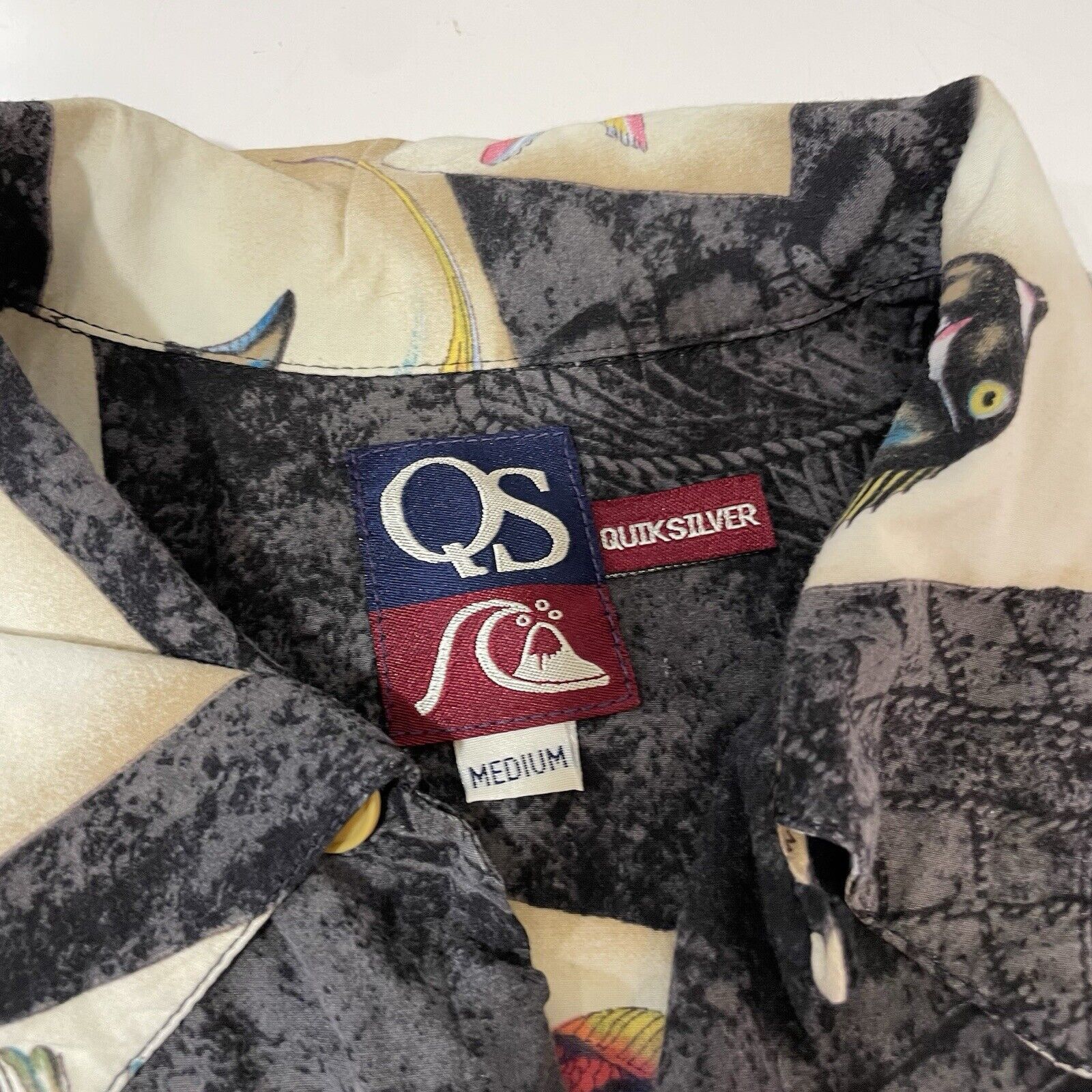 Quicksilver VTG USA Quiksilver QS Shirt Hawaiian Fish Print Shirt Rayon Size US M / EU 48-50 / 2 - 9 Thumbnail