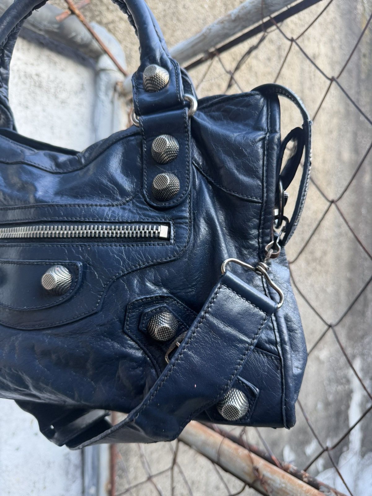 Balenciaga Balenciaga - 2000’s - Classic Le City Giant 21 Navy Blue Size ONE SIZE - 2 Thumbnail