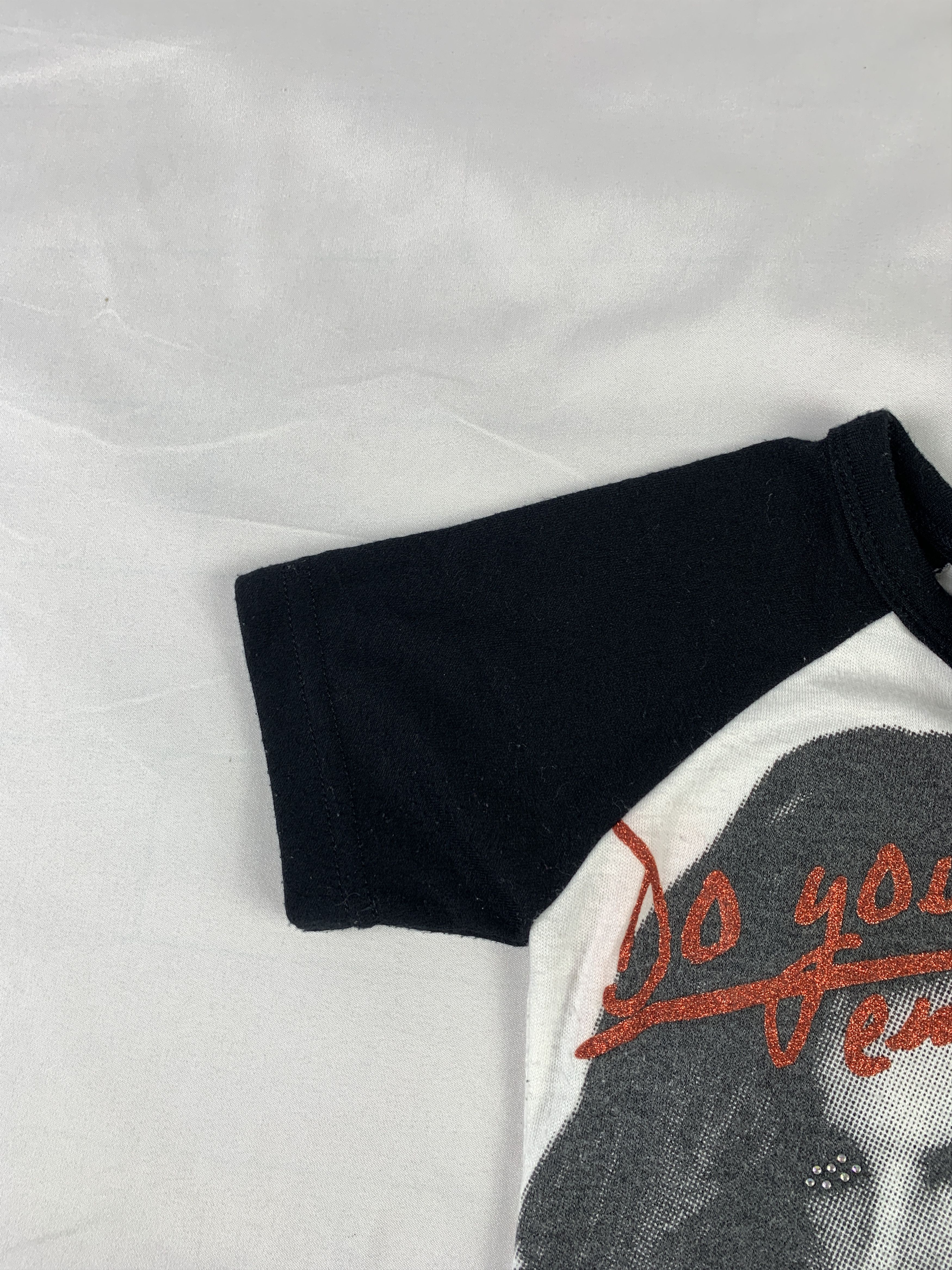 Japanese Brand y2k Lilty Girl Graphic Suspender Raglan Tee (XS) Size XS / US 0-2 / IT 36-38 - 9 Thumbnail