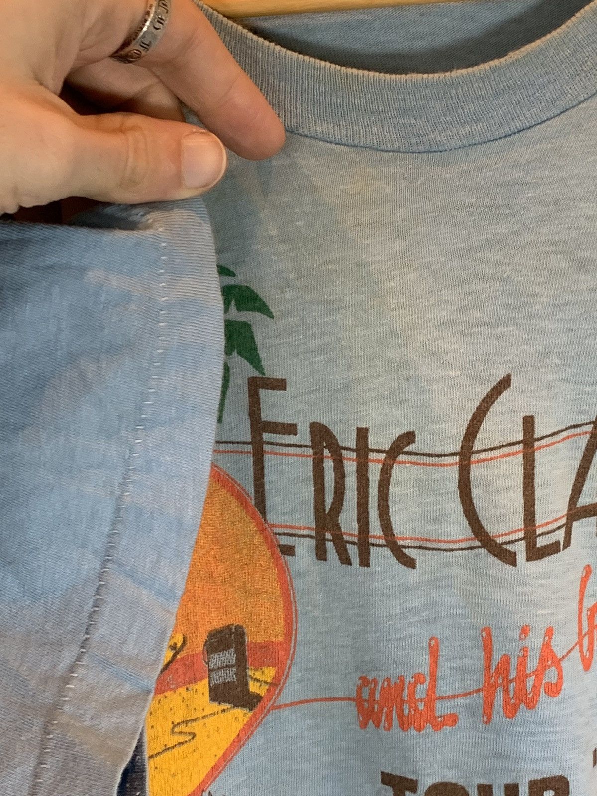 Band Tees × Vintage *RARE* Vintage 1981 Eric Clapton Single Stitch Tour T-Shirt Size US L / EU 52-54 / 3 - 3 Thumbnail