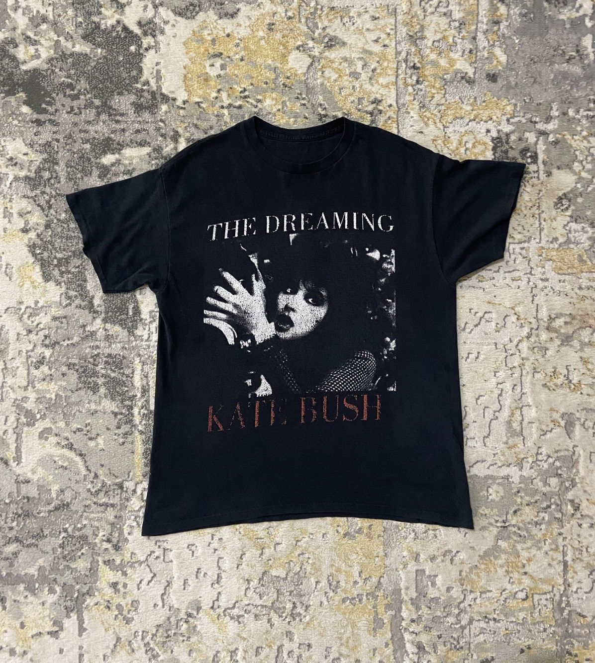 Vintage THE DREAMING KATE BUSH VINTAGE ART TEE Size US L / EU 52-54 / 3 - 1 Thumbnail