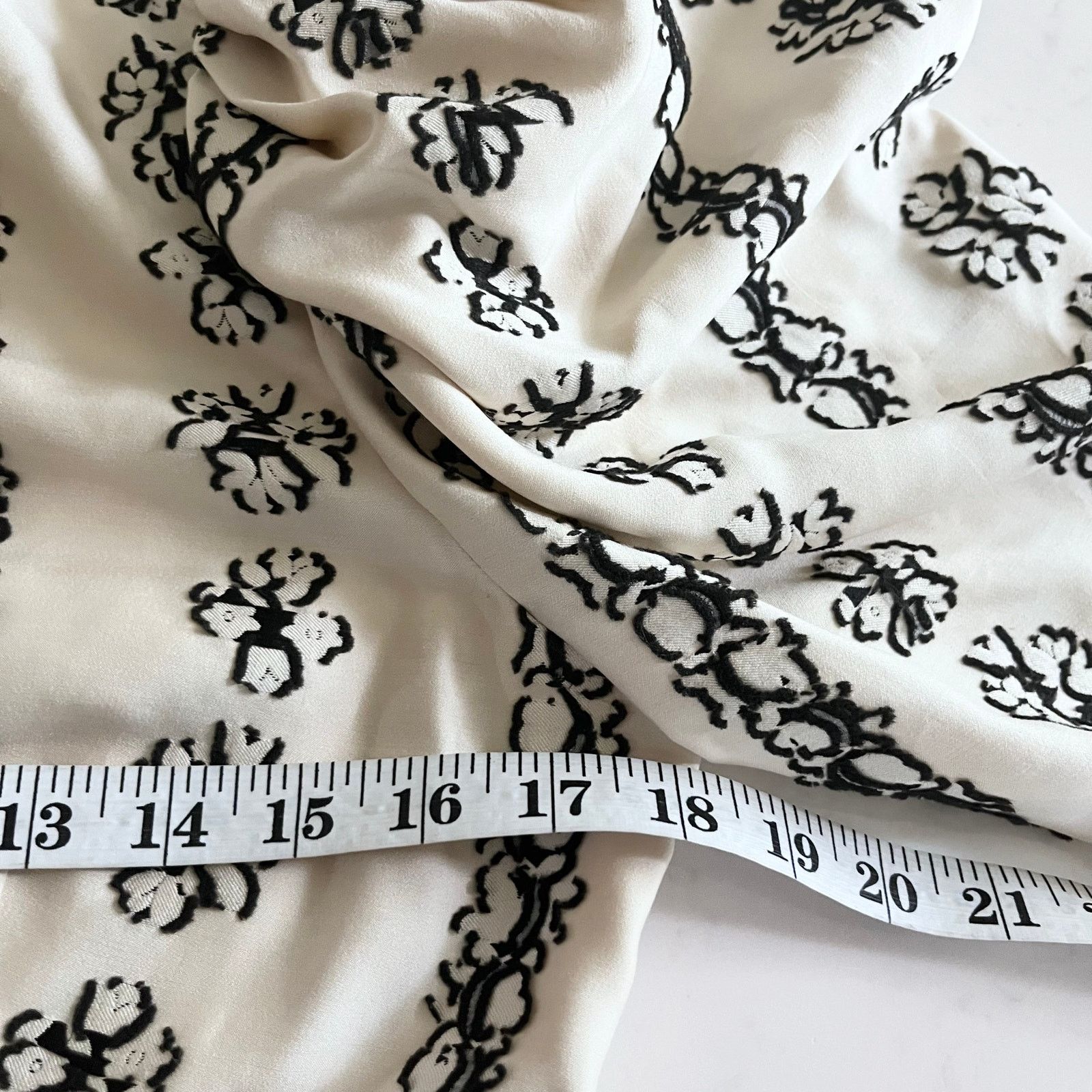 Ulla Johnson Ulla Johnson Layla Silk Floral Embroidered Ivory Blouse Size M / US 6-8 / IT 42-44 - 7 Thumbnail