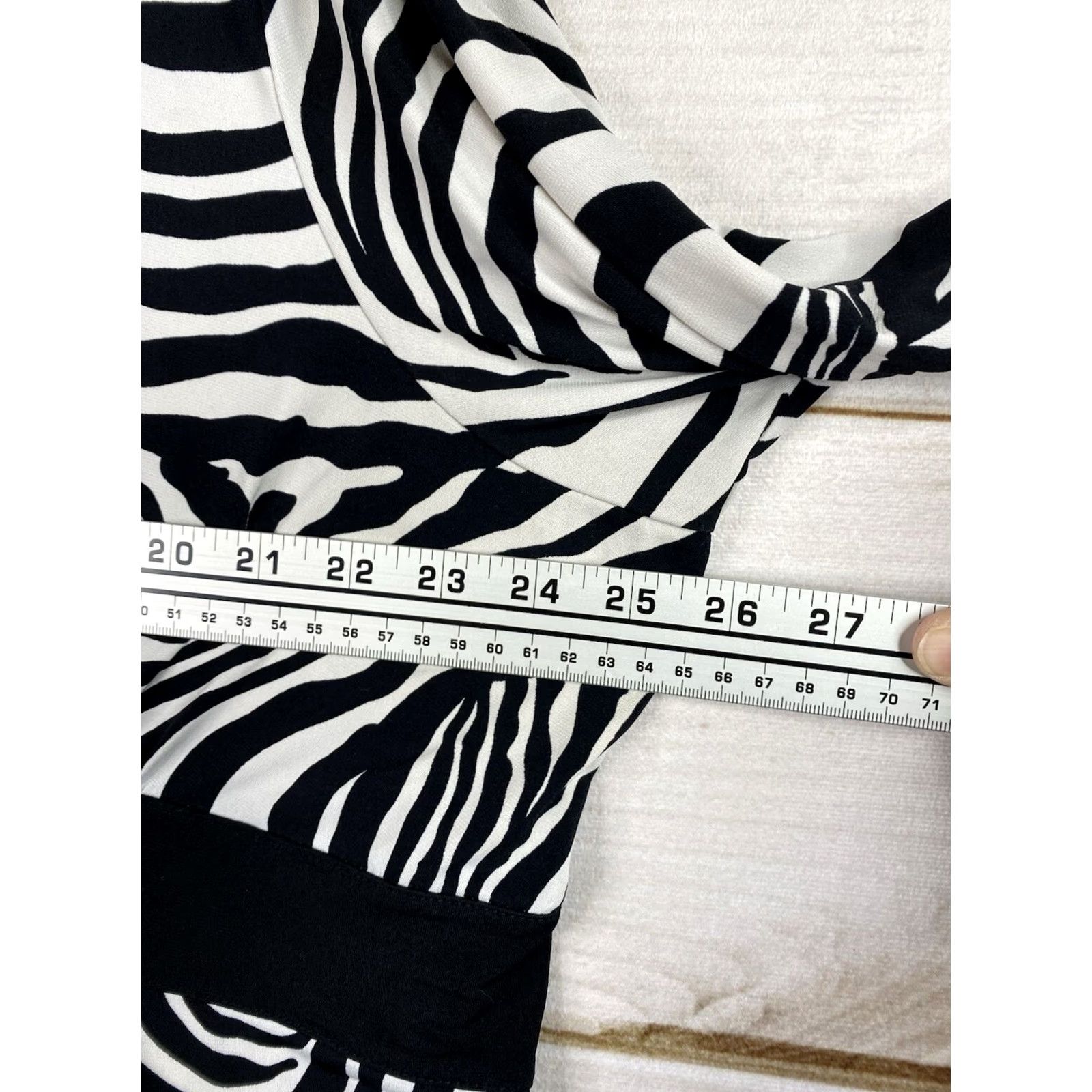 Vintage Rafaella Dress Womens 3X Black White Animal Print V Neck Stretch Jersey Knit Dress Size XXL / US 16-18 / IT 52-54 - 6 Thumbnail