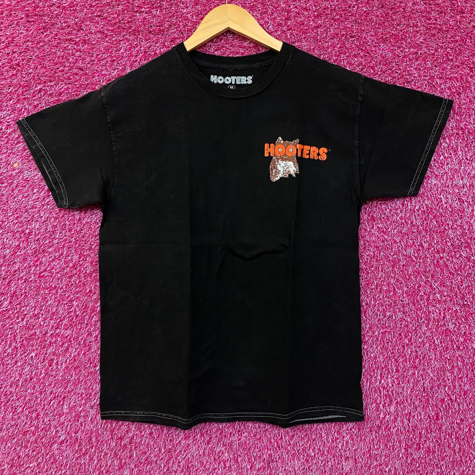 Ripple Junction Hooters Clearwater Promotional Graphic T-Shirt Medium Size US M / EU 48-50 / 2 - 2 Thumbnail