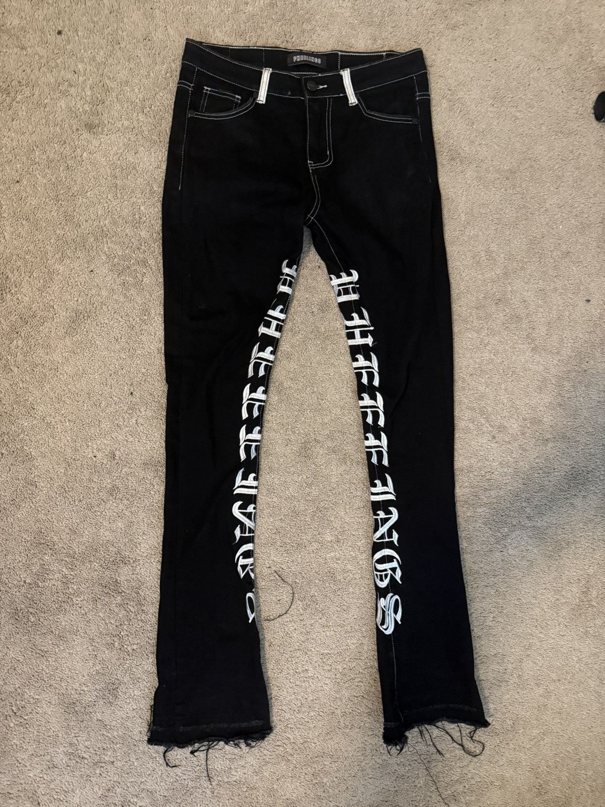 Other Black flared denim with text Size US 32 / EU 48 - 1 Thumbnail