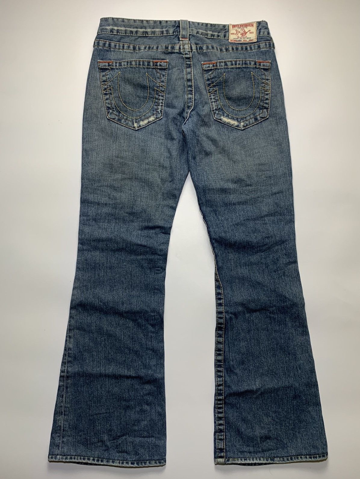 Other TRUE RELIGION FLARE DISTRESSED DENIM JEAN PANT Size US 30 / EU 46 - 1 Thumbnail