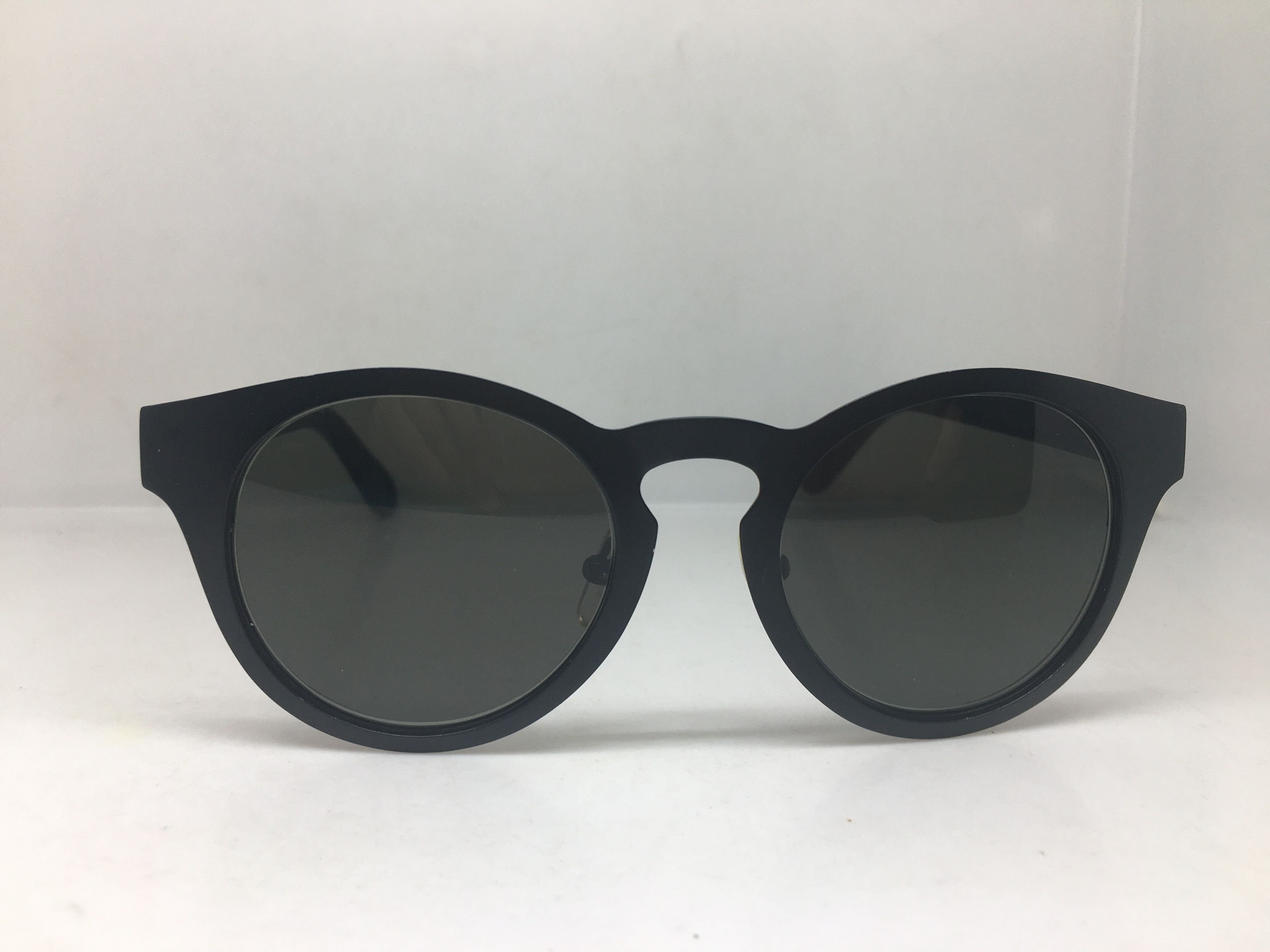 Other MIMCO Black ARISTOCRAT Round Keyhole Sunglasses Frame Size ONE SIZE - 1 Thumbnail