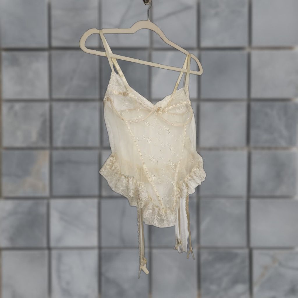 Vintage VINTAGE White Lace Floral Garter Bodysuit Teddy One Piece M Womens Size M / US 6-8 / IT 42-44 - 1 Thumbnail
