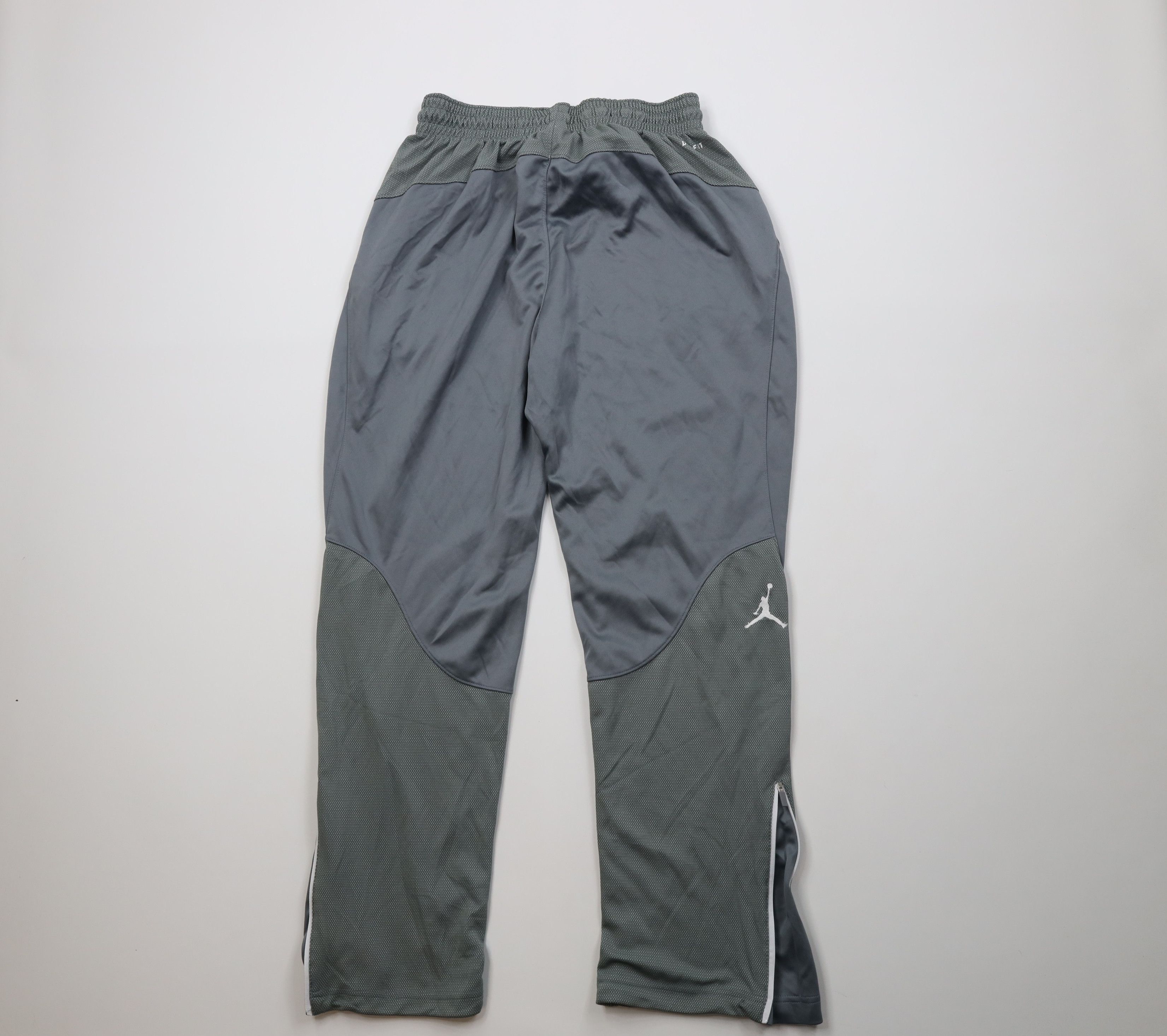 Nike Vintage Y2K Nike Air Jordan Sweatpants Pants Gray Silver Size US 38 / EU 54 - 9 Thumbnail
