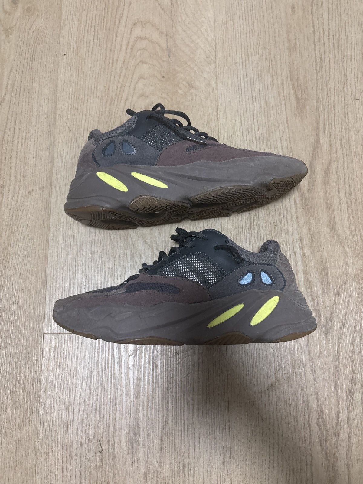 Yeezy Yeezy 700 Mauve Size US 8 / EU 41 - 5 Thumbnail