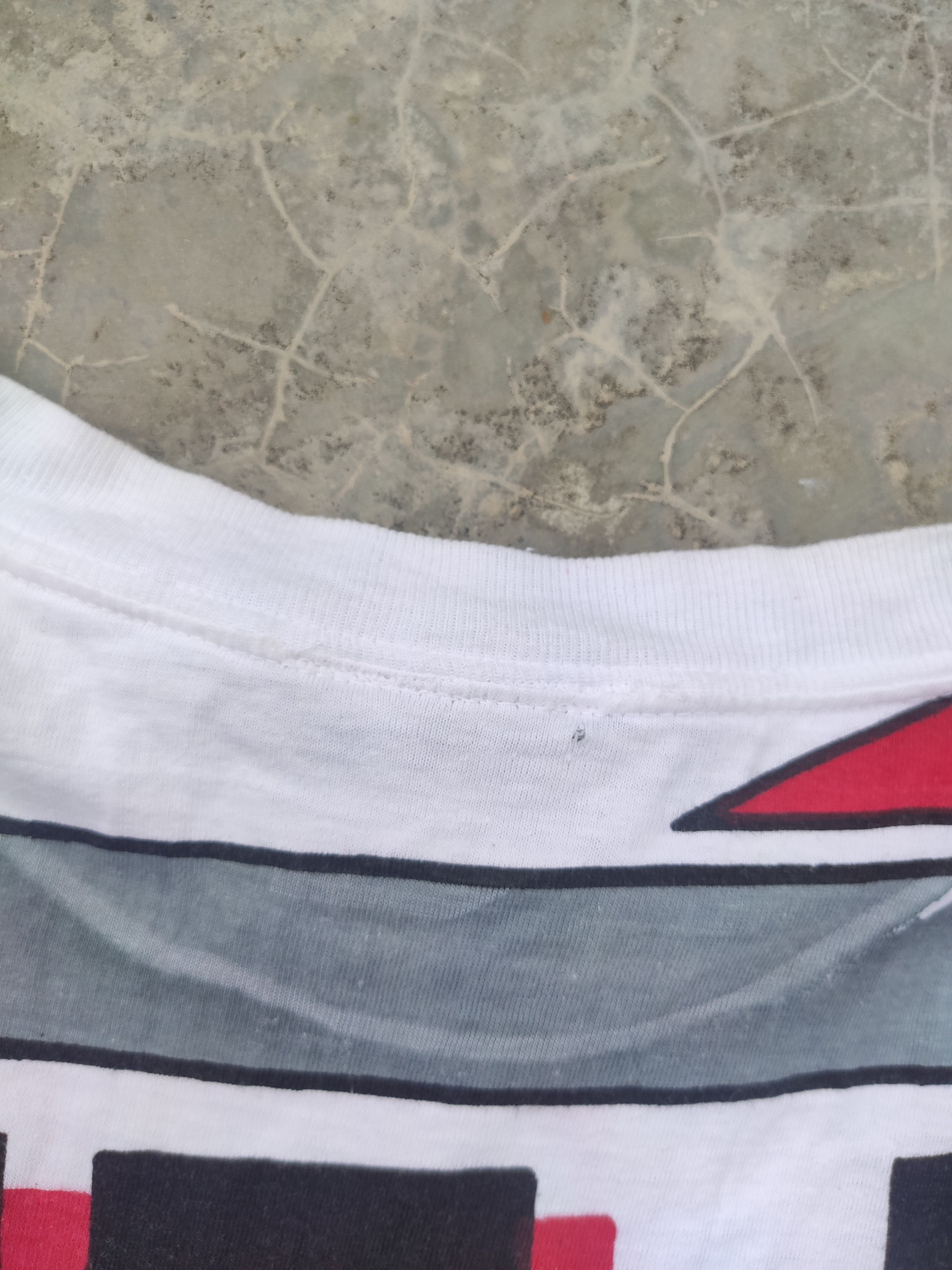NBA 🔥 Vtg 90s Vintage Chicago Bulls Magic Johnson t shirt NBA Size US M / EU 48-50 / 2 - 13 Thumbnail