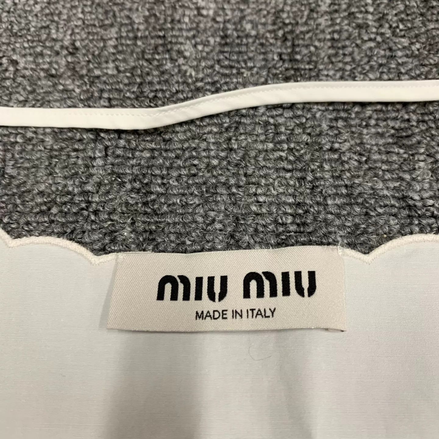 Miu Miu MIU MIU White Embroidered Logo Cami 40 Size S / US 4 / IT 40 - 4 Thumbnail