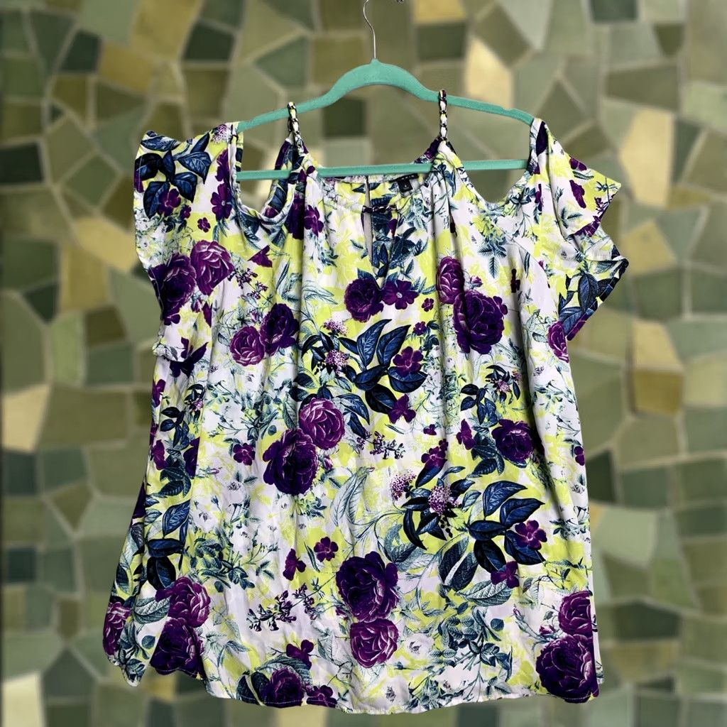 Torrid Torrid Georgette Chain-Link Cold Shoulder Blouse 4X Multicolor Floral Bohemian Classic Spring Summer Fall Winter Womens Blouse Size XXL / US 16-18 / IT 52-54 - 1 Thumbnail
