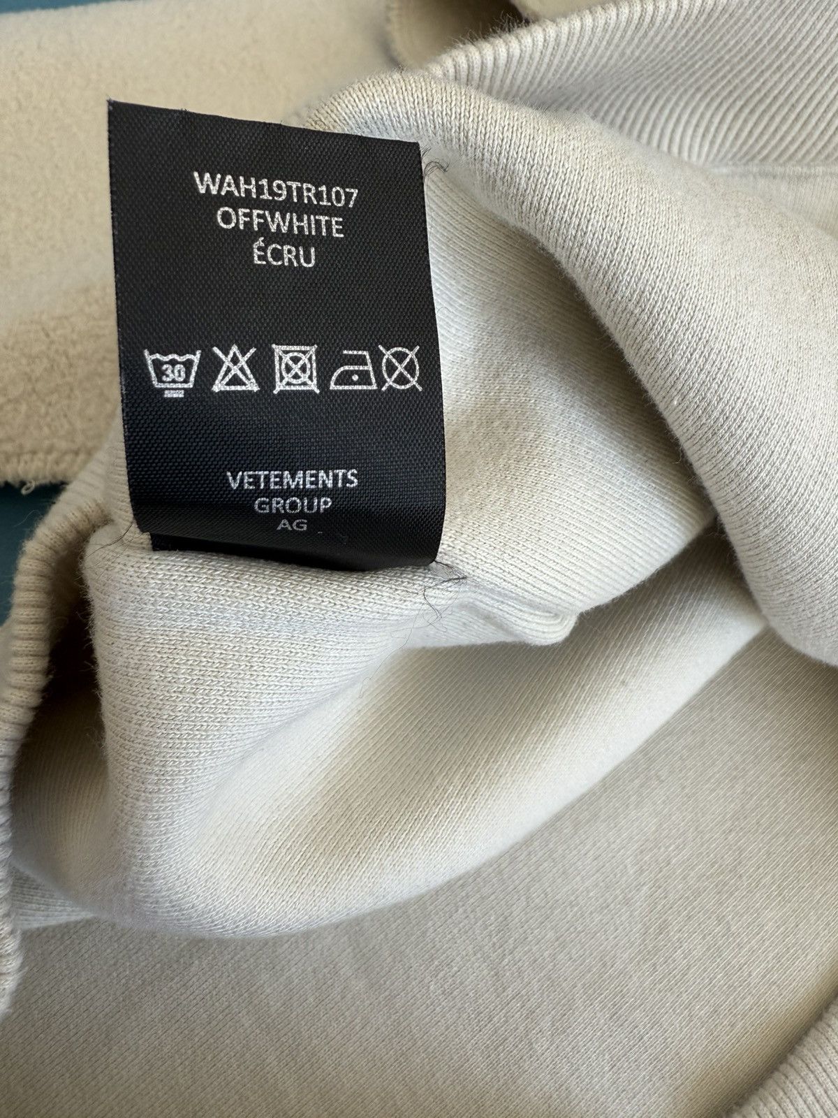 Vetements Vetements inside out warm hoodie Size US S / EU 44-46 / 1 - 6 Thumbnail