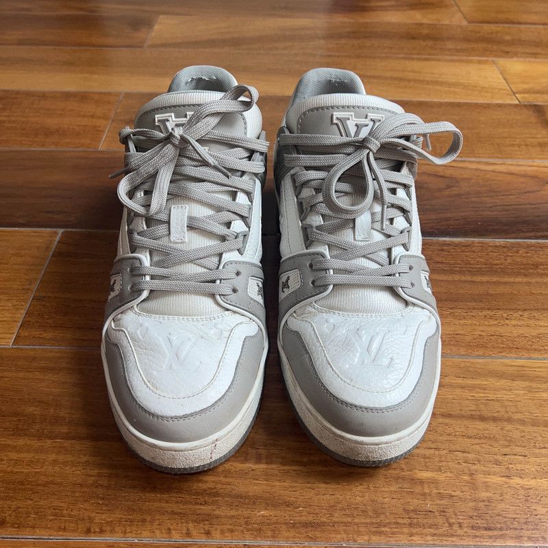 Louis Vuitton Louis Vuitton Classic Print Trainer Sneakers in Gray White Size US 10 / EU 43 - 2 Thumbnail