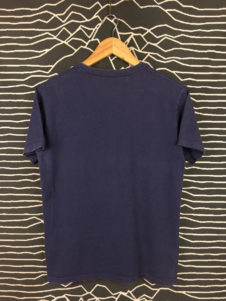 Blue Blue Japan BLUE BLUE Japan x Fruit of the Loom V-Neck Pocket Tee Size US S / EU 44-46 / 1 - 5 Thumbnail