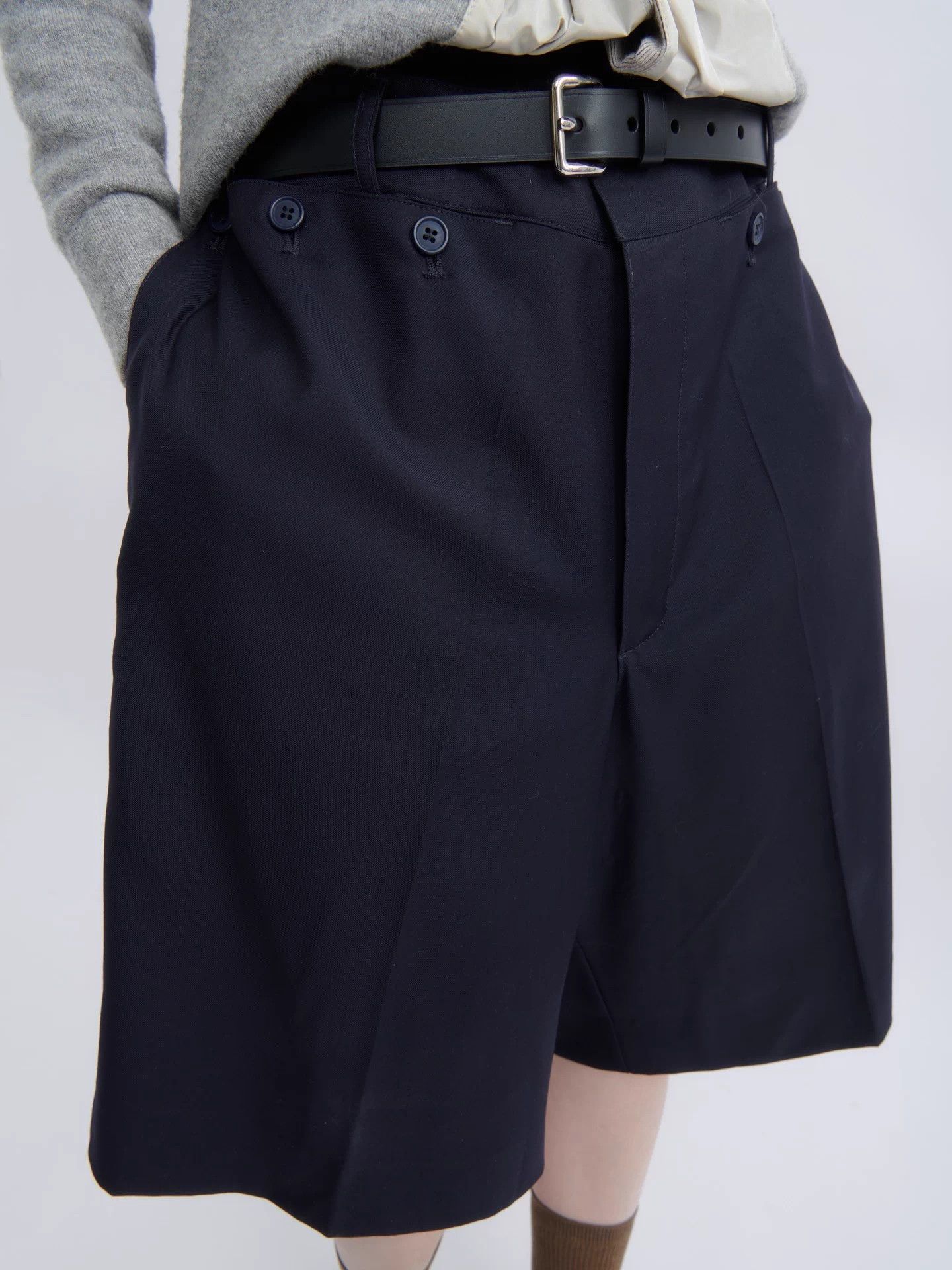 JACQUEMUS Navy Wool Wide-Leg Short Pants