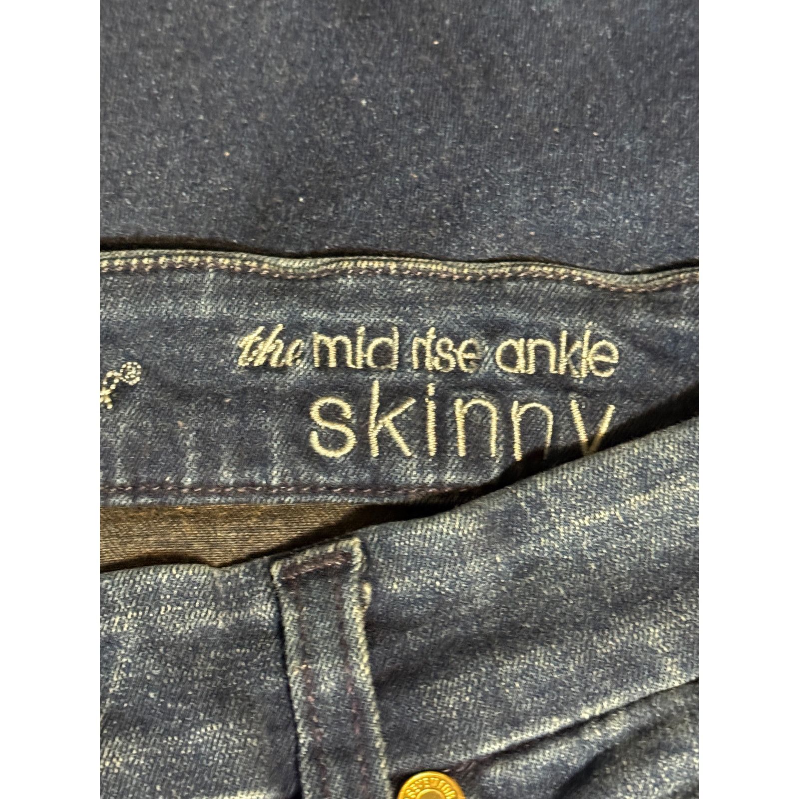 Seven 7 Seven7 · Size 30 · Blue Denim Mid-Rise Skinny Jeans Size 30" / US 8 / IT 44 - 7 Thumbnail