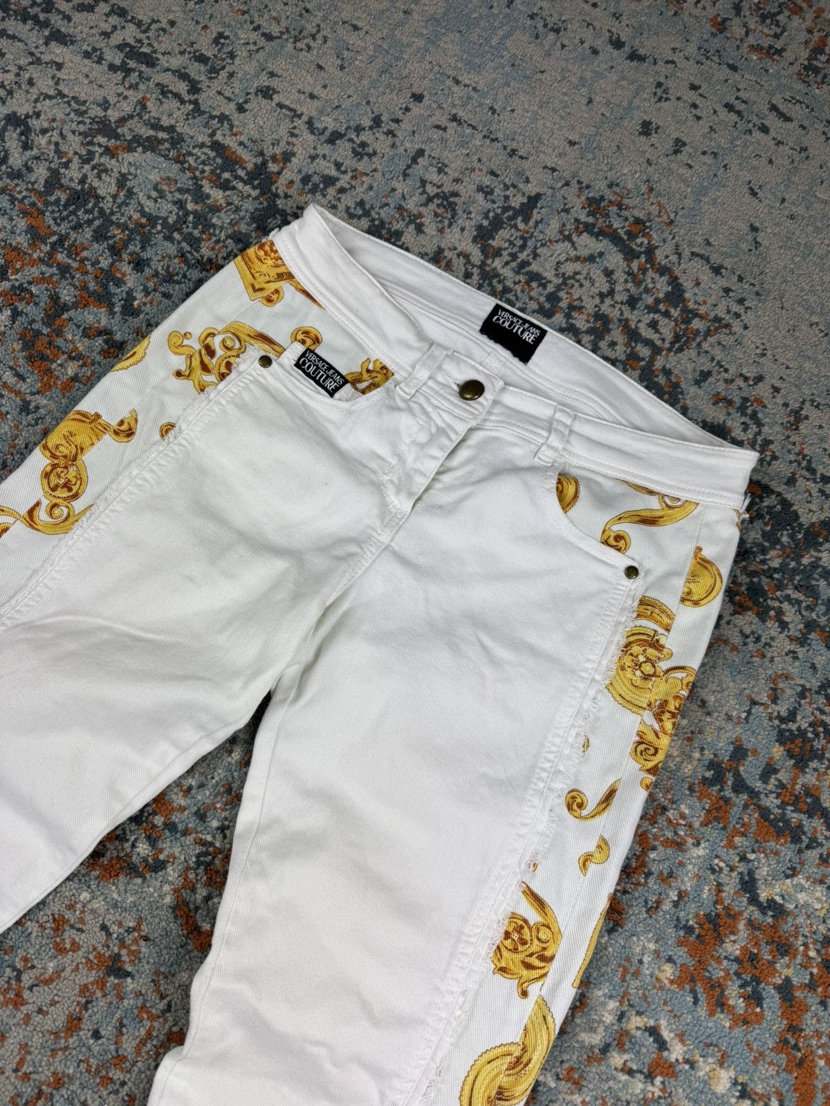 Versace Jeans Couture Vintage Y2K Versace Jeans Couture floral print ripped jeans Size 27" / US 4 / IT 40 - 3 Thumbnail