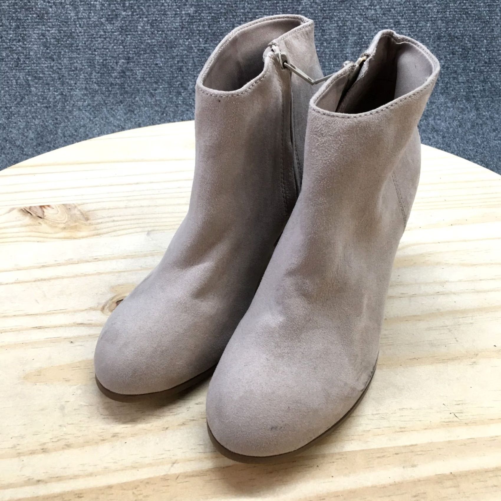 Old Navy Old Navy Boots Women's Sidewalk Ends Ankle Booties Beige Faux Suede Block Heels 8 M Vintage No Size US 8 / IT 38 - 3 Thumbnail
