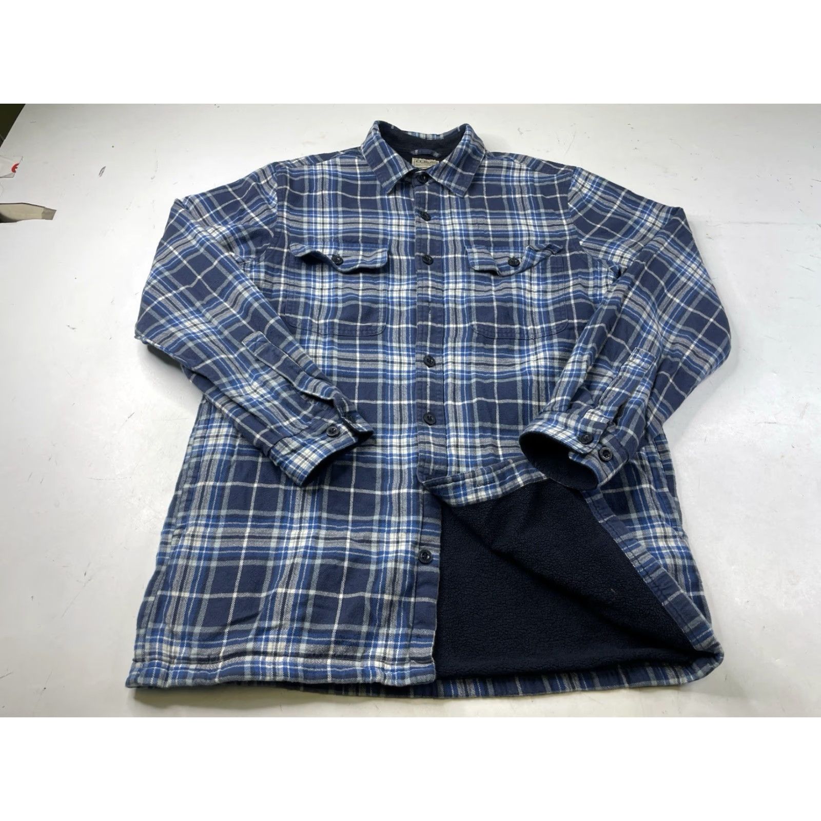 Vintage **L.L. Bean Blue Plaid Men's Medium Tall Flannel Shacket Jacket** User: **L.L. Bean Blue Plaid Men's Flannel Shacket Jacket Medium Tall** Size US M / EU 48-50 / 2 - 2 Thumbnail