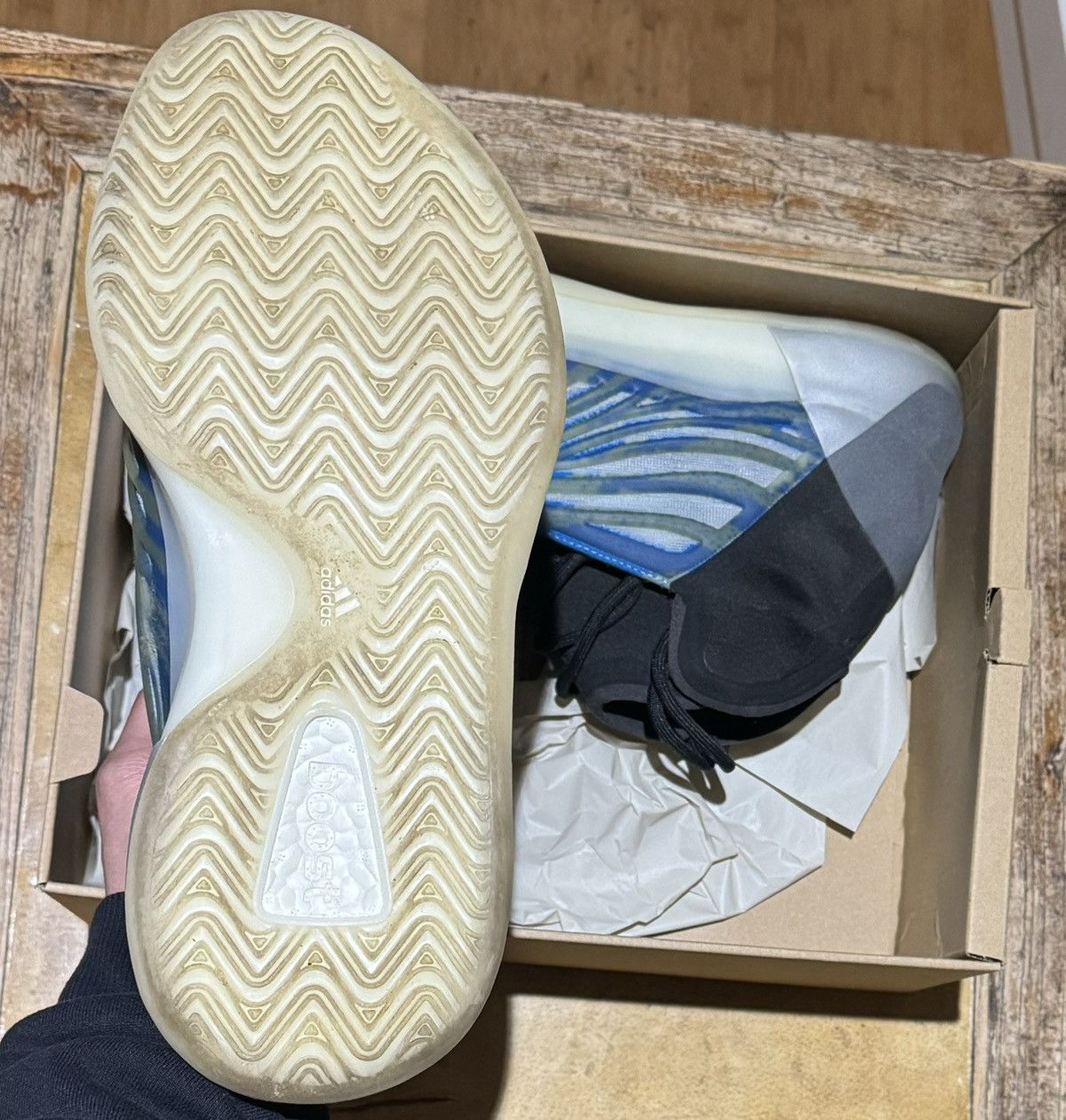 Adidas Adidas Yeezy Quantum Frozen Blue Size US 9 / EU 42 - 2 Thumbnail