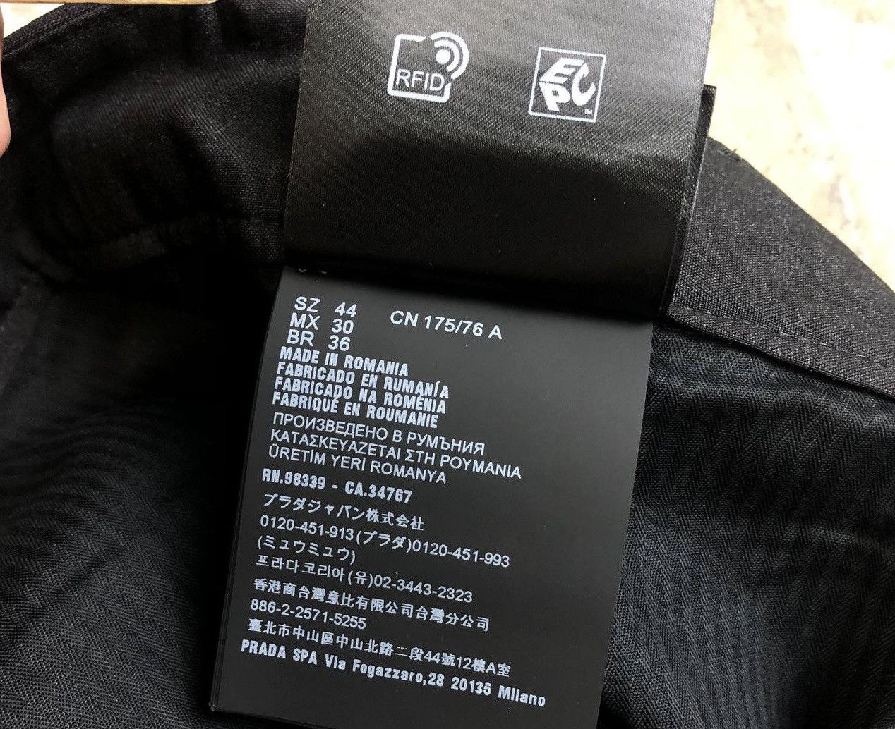 Prada Prada - Single Knee Cargo Logo Wool Trouser Size US 31 - 10 Thumbnail