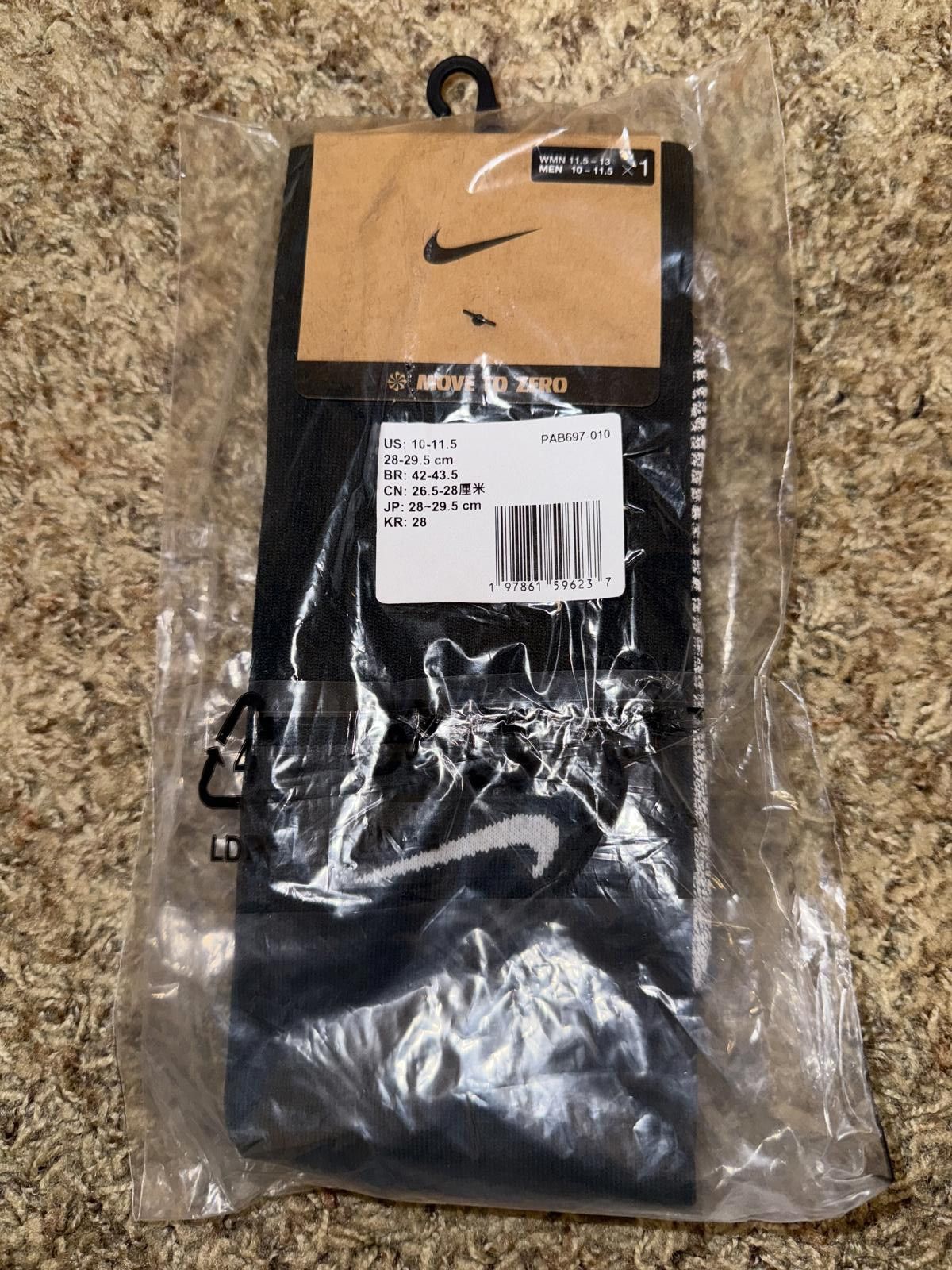 Nike Nike Men’s PSG Paris Saint Germain Home 2025-2026 Socks Sample Size ONE SIZE - 8 Thumbnail