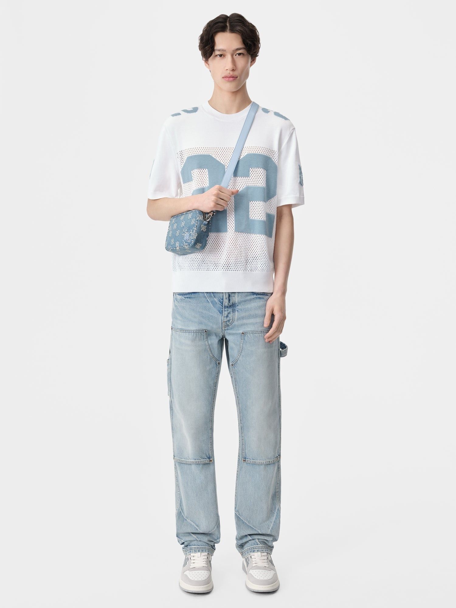 Amiri o1s1wg110725 22 T-Shirt in White/Blue Size US XL / EU 56 / 4 - 2 Thumbnail