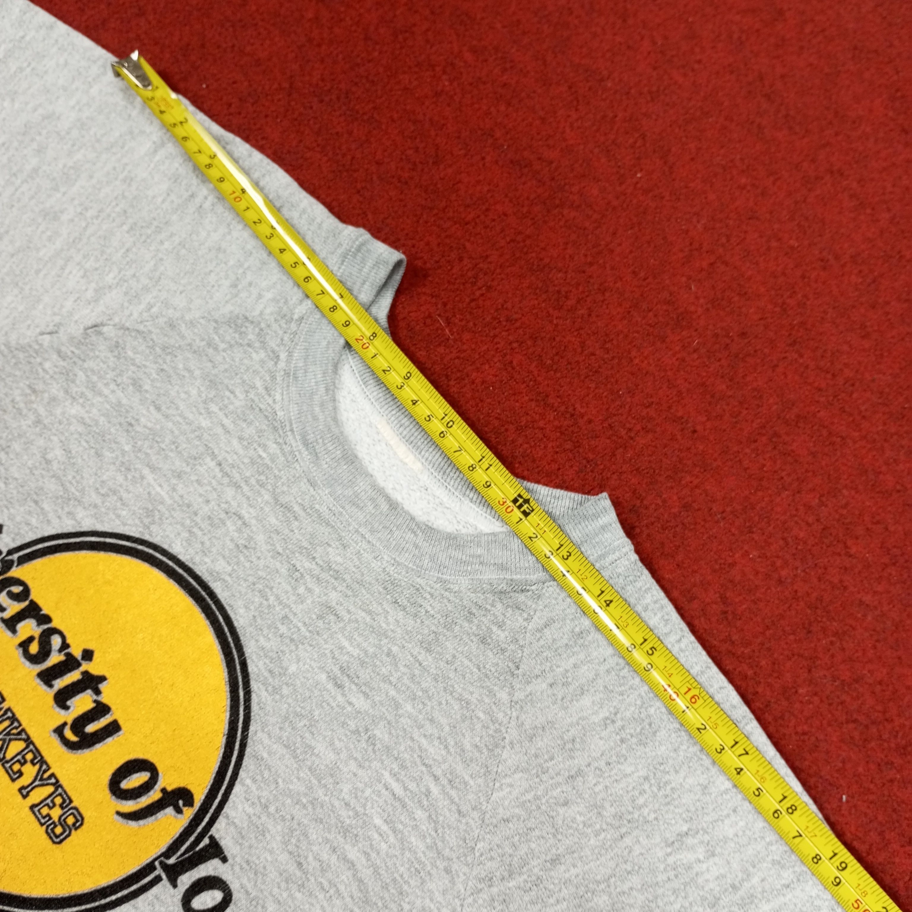 Vintage University Of IOWA Hawkeyes IOWA City Sweatshirt Size US S / EU 44-46 / 1 - 7 Thumbnail