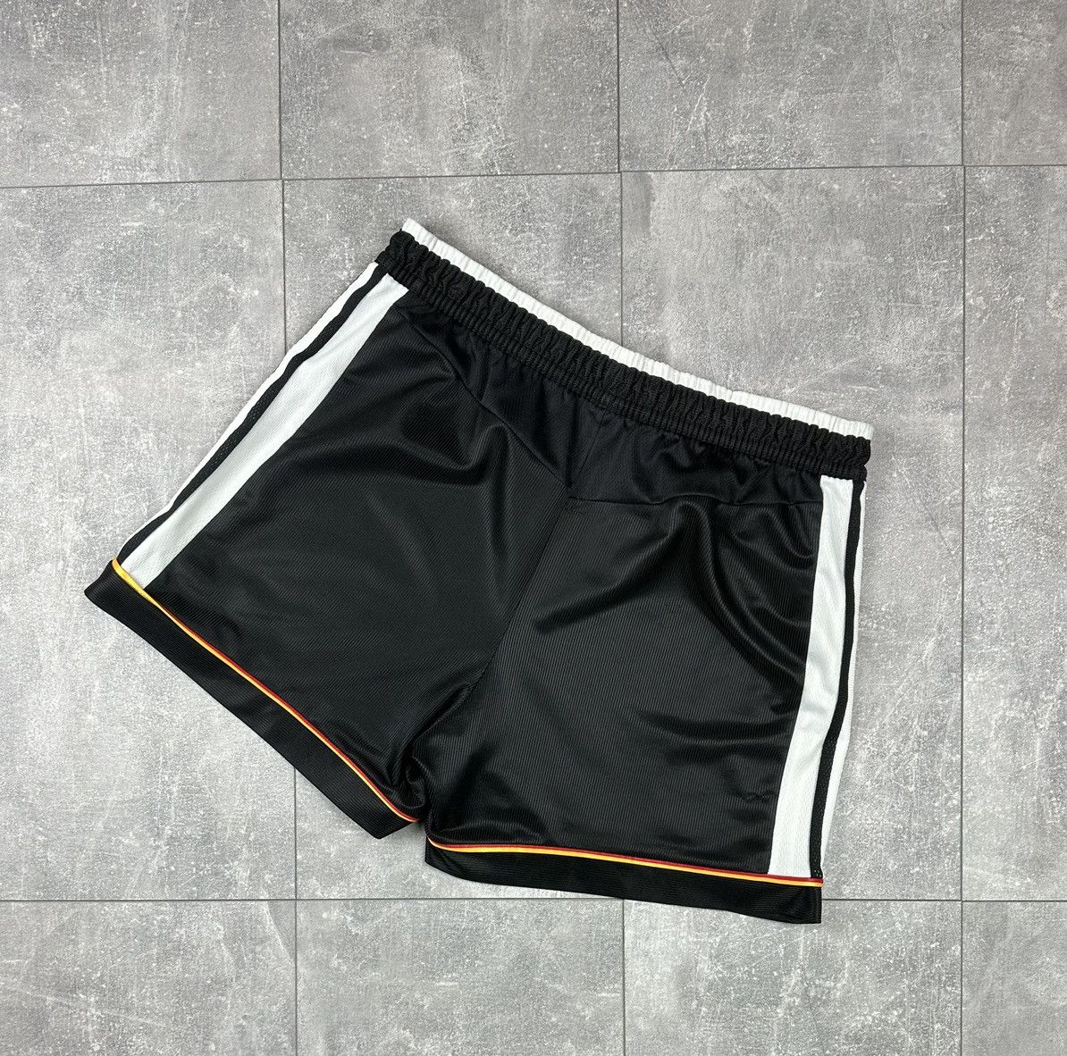 Adidas Adidas National Team Deutscher Fussball-Bund 1996/98 Short Size US 34 / EU 50 - 10 Thumbnail