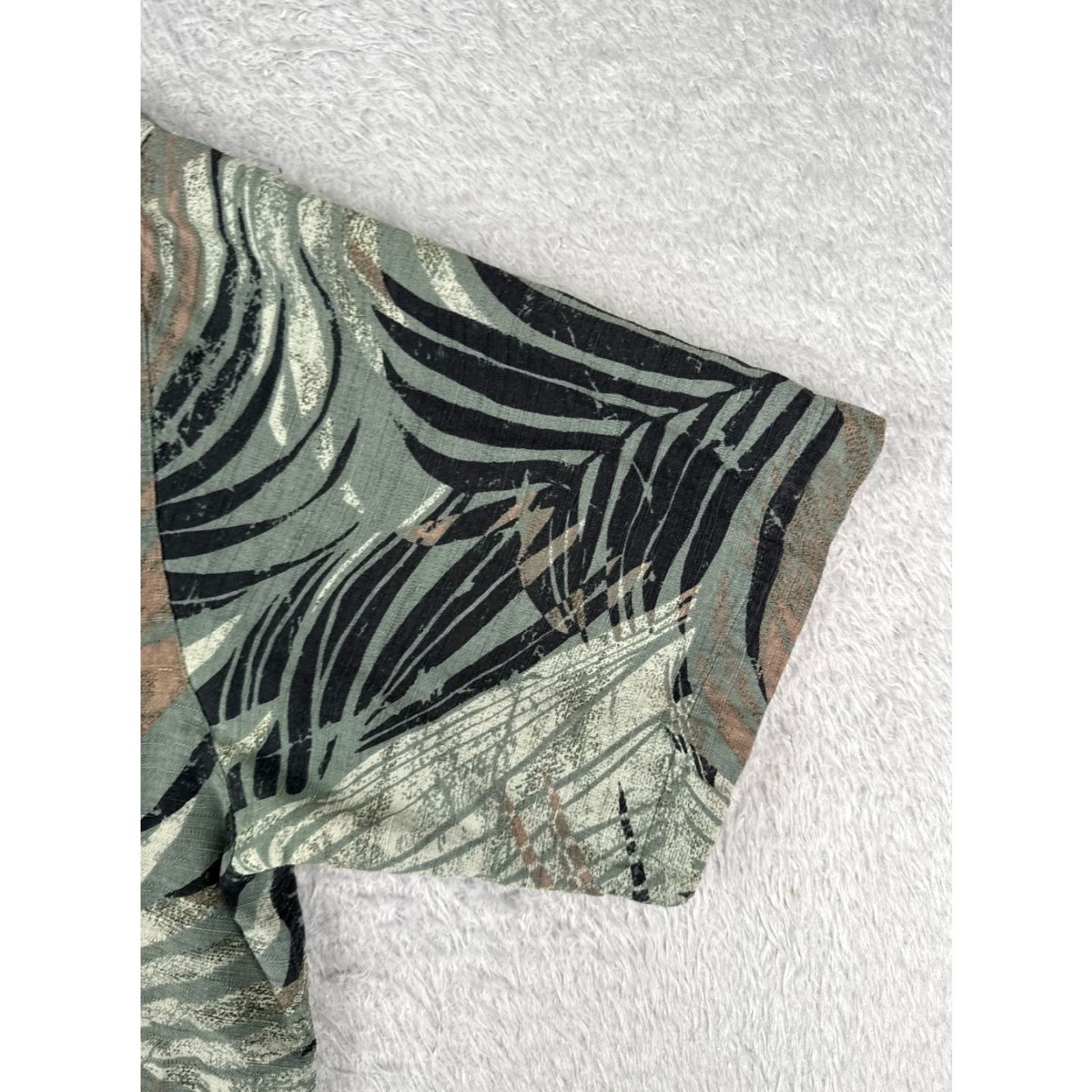 Vintage Caribbean Shirt Men Large Green Floral Palm Leaf Silk Rayon Hawaiian Button-Up Short Sleeve Size US L / EU 52-54 / 3 - 2 Thumbnail