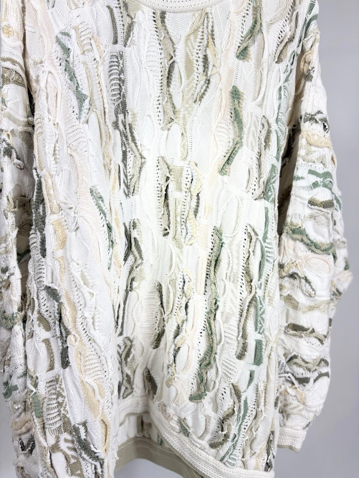 Coogi Vintage Coogi Australia White & Green 3D Heavy Knit Sweater Size US XL / EU 56 / 4 - 2 Thumbnail
