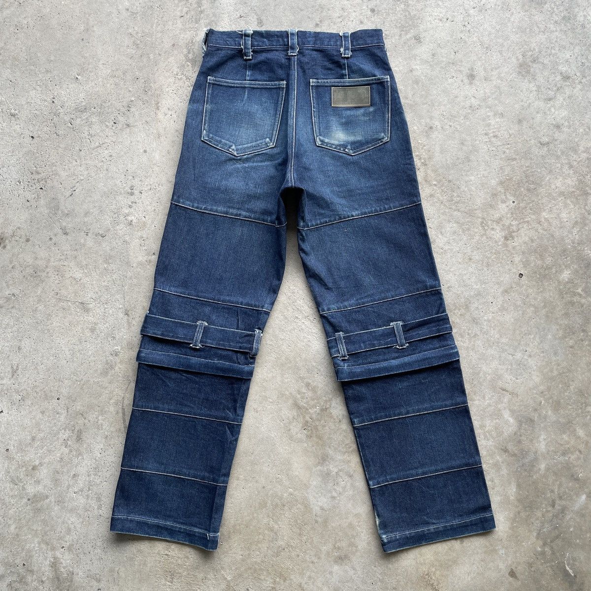 Japanese Brand RARE🔥 Vintage BONDAGE Japanese Faded PUNK Denim Jeans Pants Size US 28 / EU 44 - 13 Thumbnail