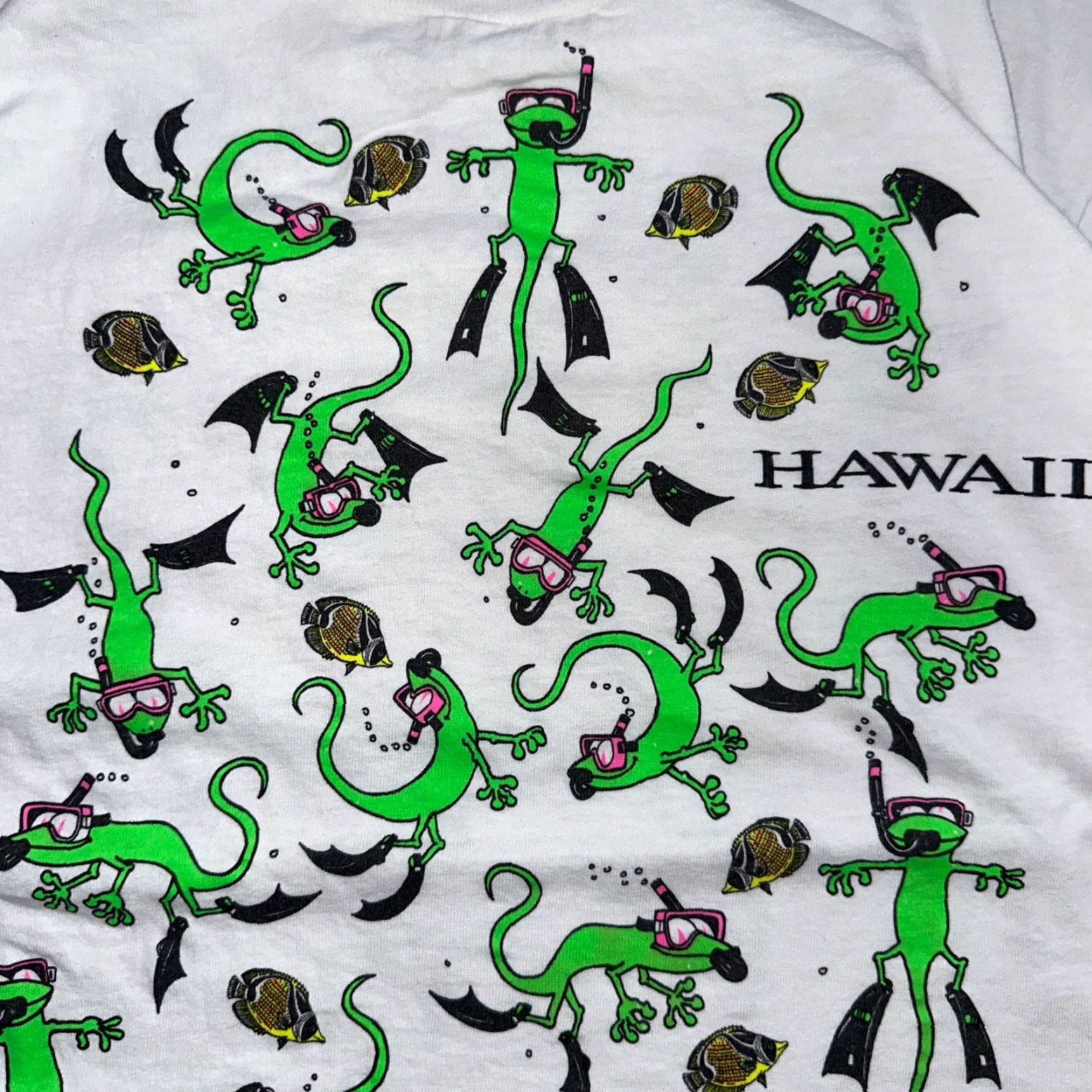 Fruit Of The Loom VINTAGE Fruit of the Loom T-Shirt Men L White Crew Neck Short Sleeve Lizard Fish Gecko 90s 70s 80s 90s VTG Classic Fan Favorite Size US L / EU 52-54 / 3 - 2 Thumbnail