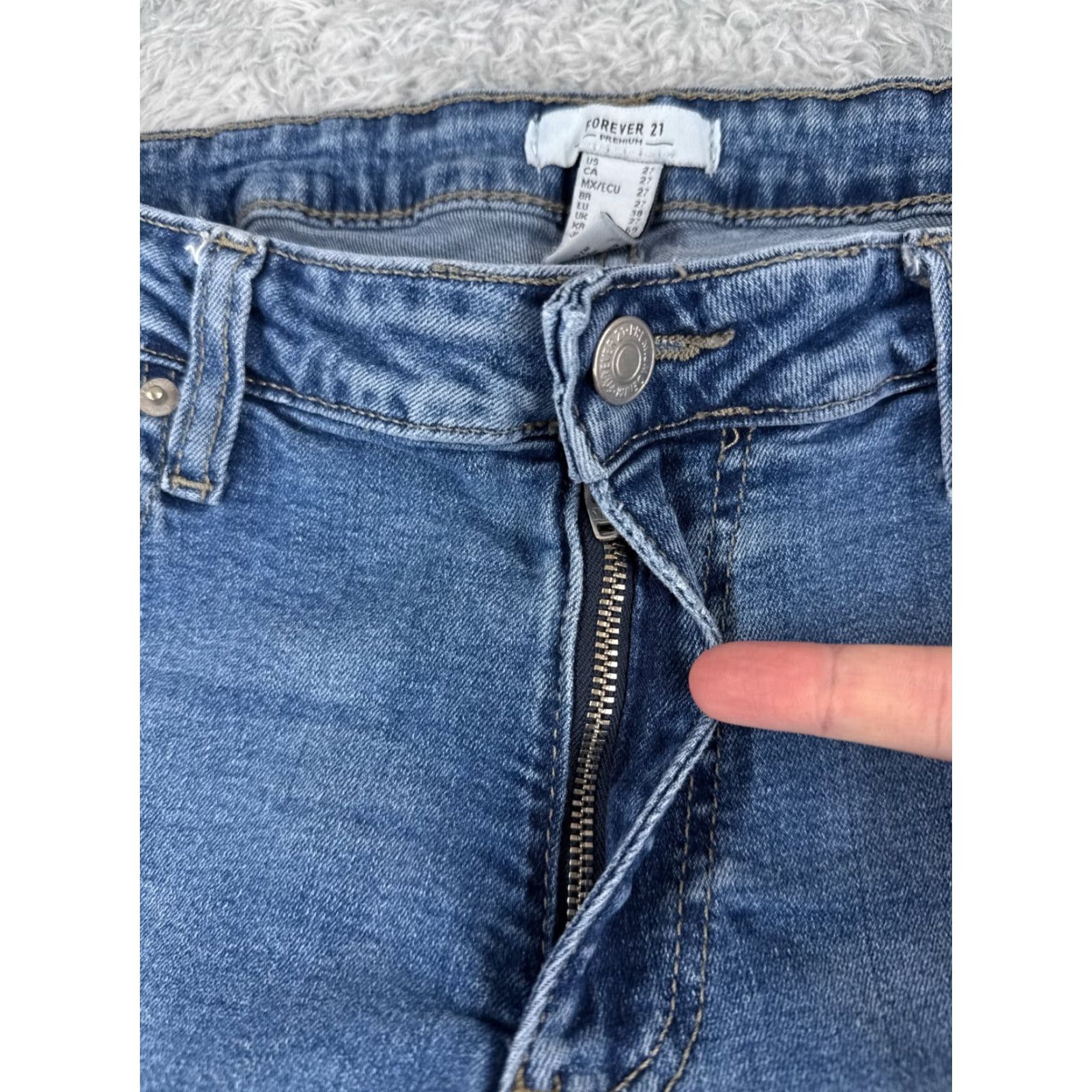 Forever 21 Forever 21 Blue Denim Jeans Women Bootcut Low Rise Cotton Blend Size 27 29x32 Size 27" / US 4 / IT 40 - 5 Thumbnail