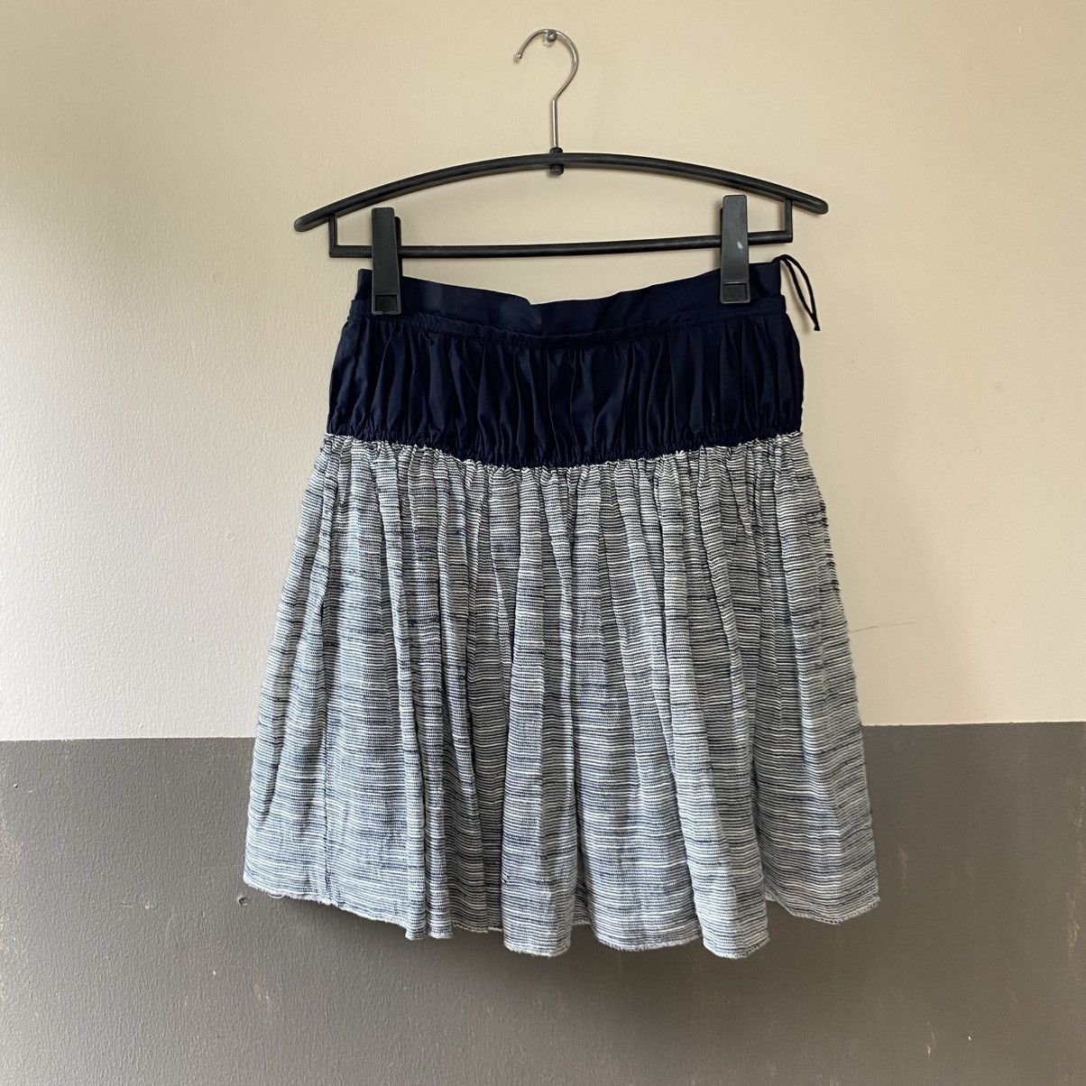 Carven CARVEN Navy Contrast Gathered Skirt Size 26" / US 2 / IT 38 - 19 Thumbnail