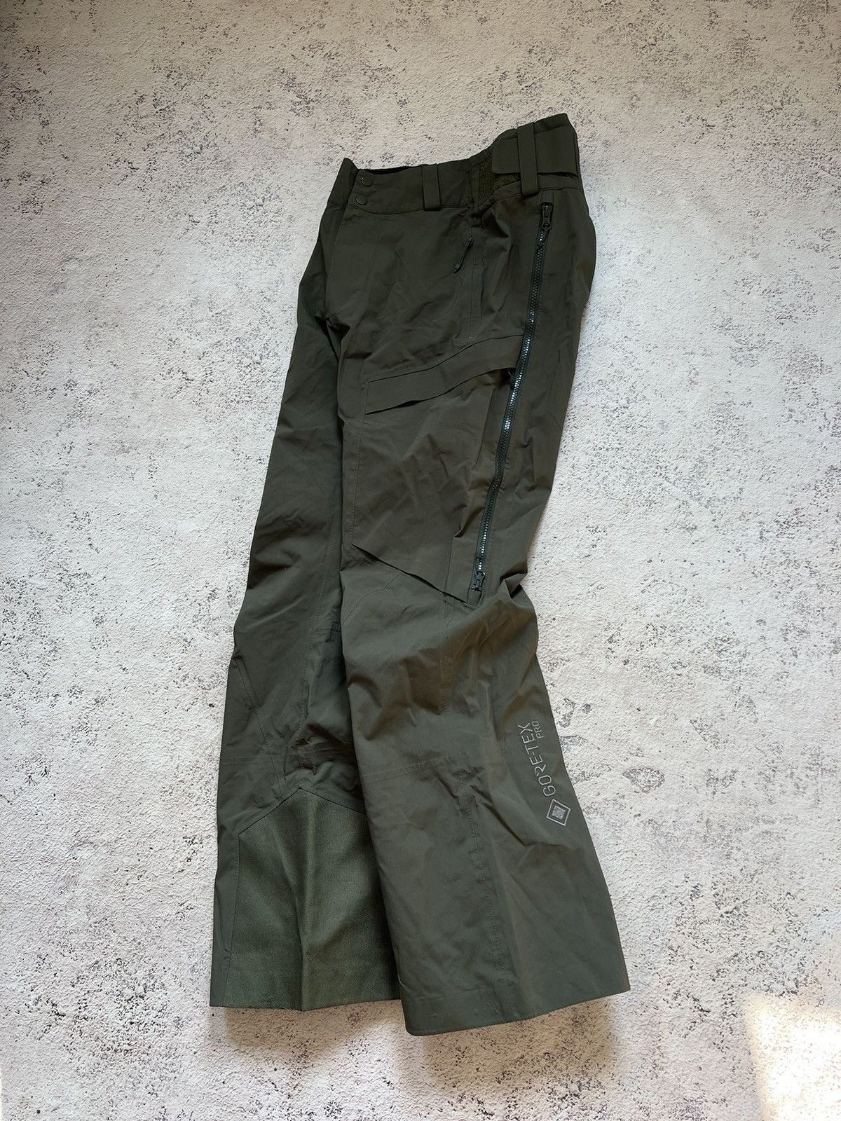 Goretex The Mountain Studio Gore Tex Pro Ski pants Size US 31 - 1 Thumbnail