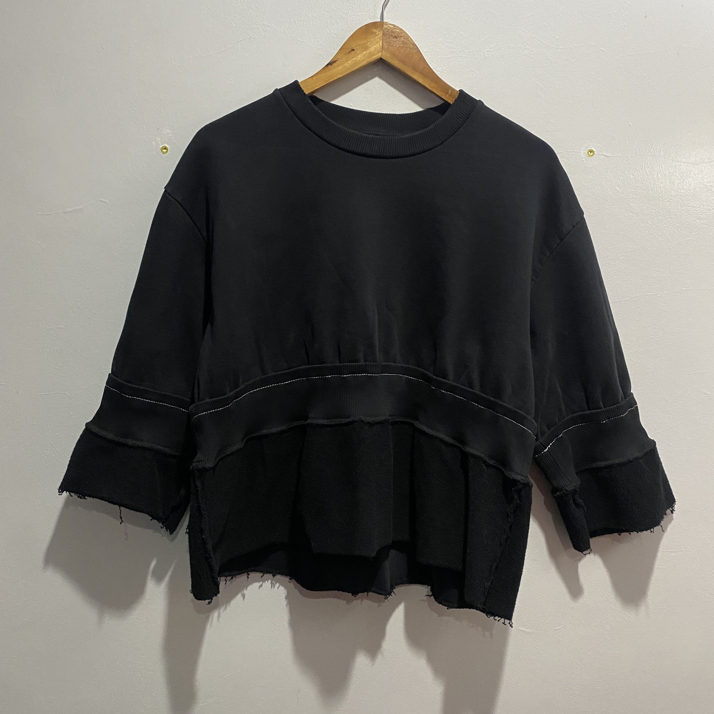 Maison Margiela Maison Margiela MM6 Deconstructed Sweater S/M Size XS / US 0-2 / IT 36-38 - 2 Thumbnail