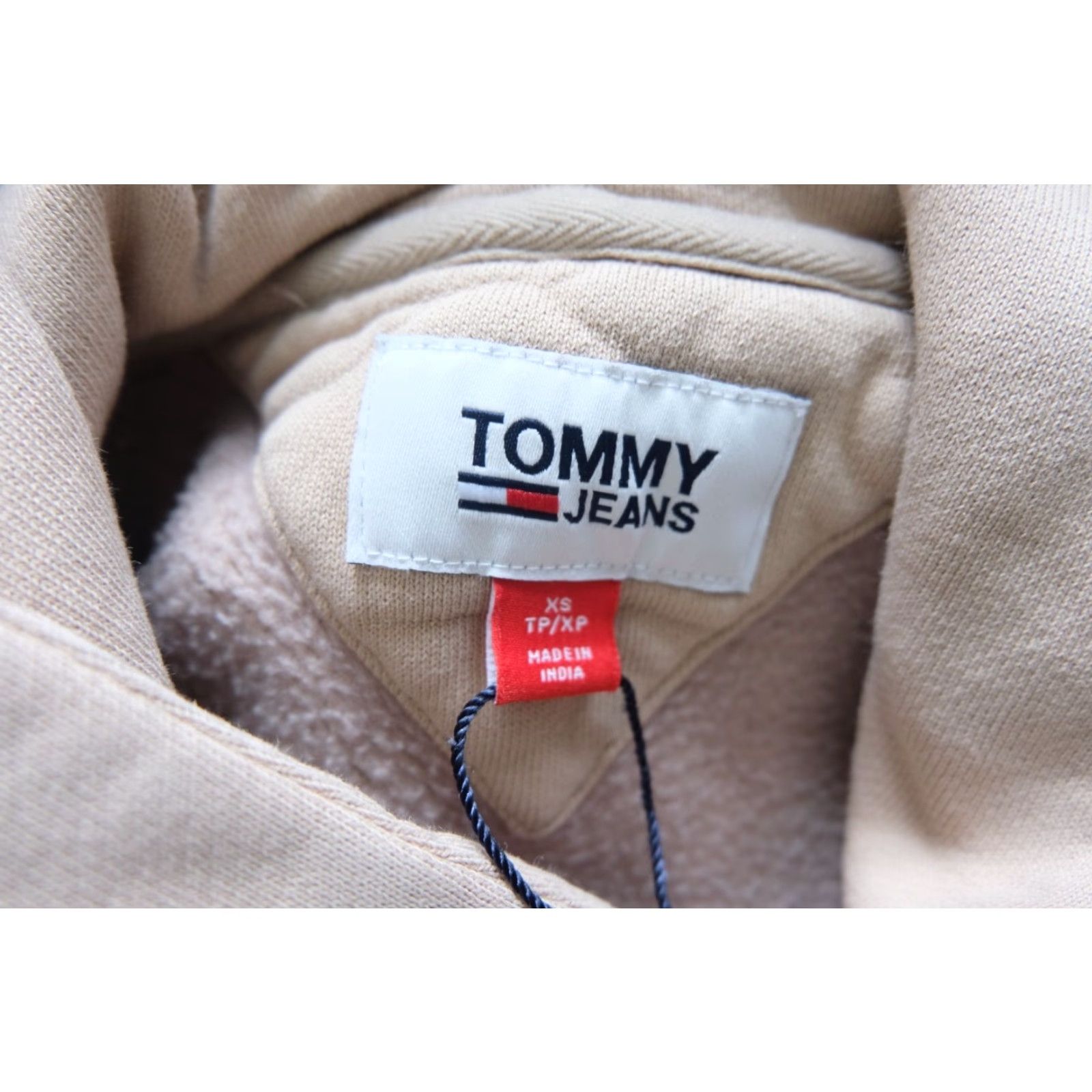 Tommy Hilfiger VINTAGE Tommy Hilfiger Tommy Jeans Hoodie Sweatshirt Beige XS Mens 90s Patch Pulloverhoodie Size US XS / EU 42 / 0 - 6 Thumbnail
