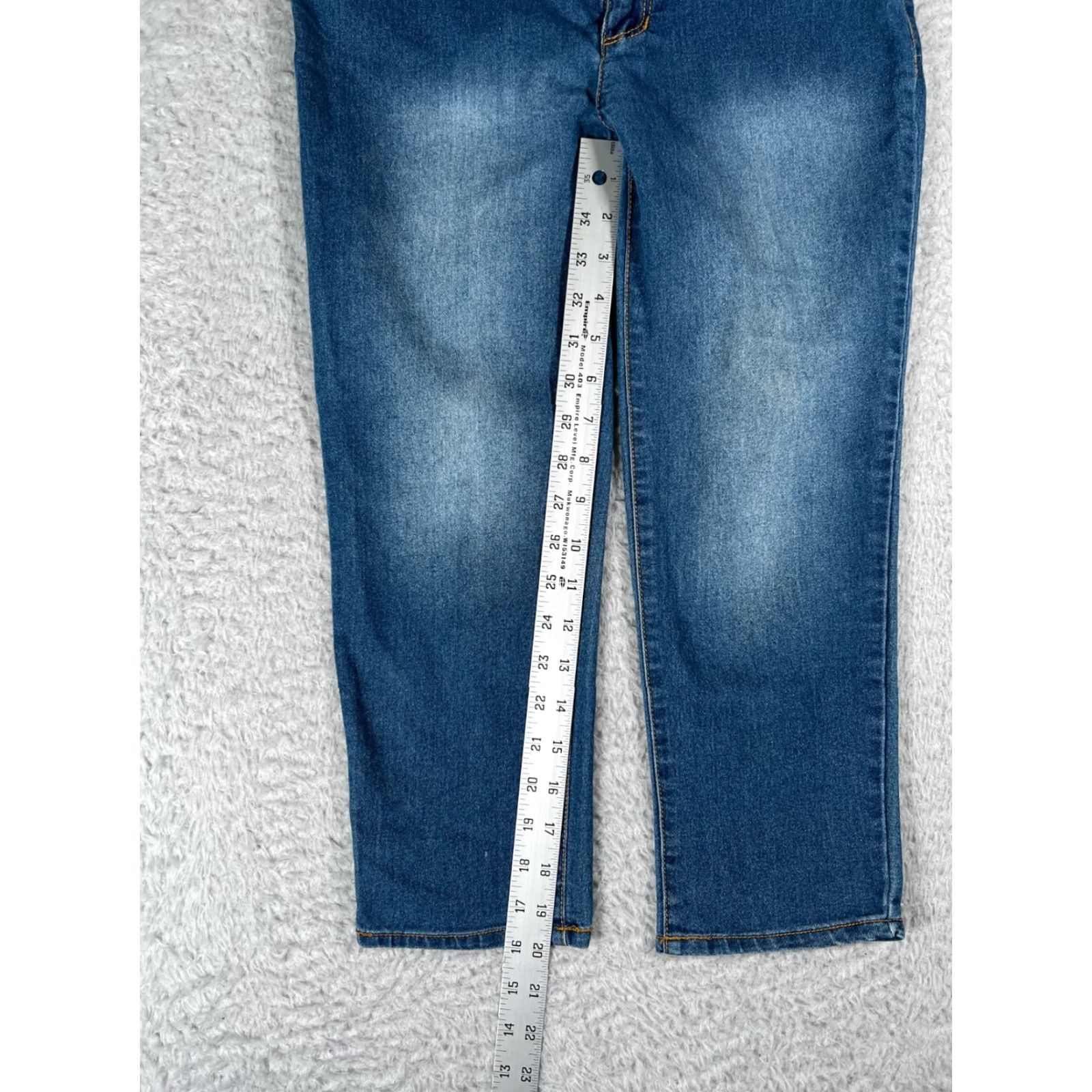 Denime Selena Gomez Jeans Women's 5 Blue Denim Cropped 5-Pocket Regular Rise Low Waist Adult Medium Wash Pants Size 27" / US 4 / IT 40 - 7 Thumbnail
