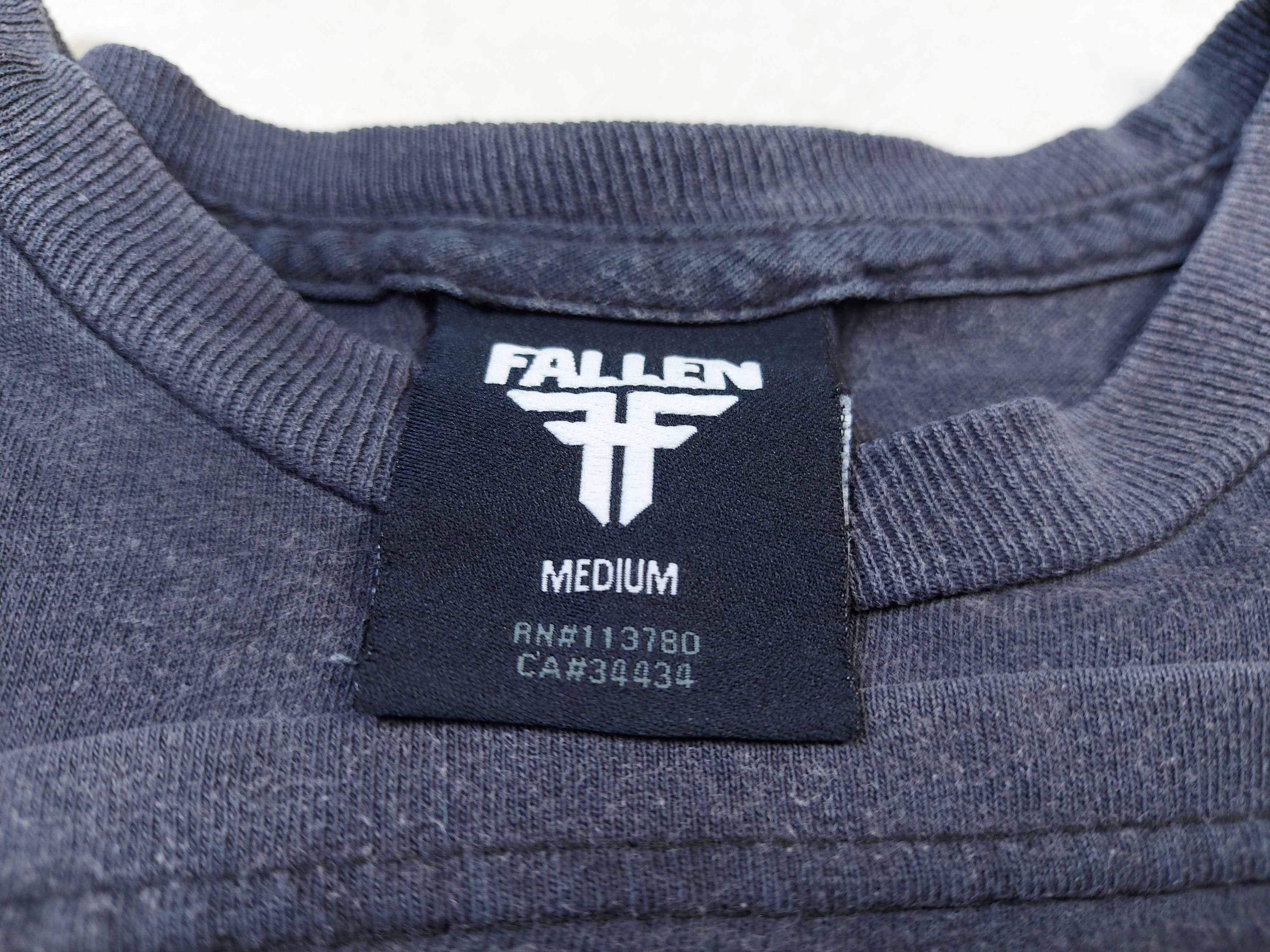 Fallen × Vintage Vintage 90s Y2K Fallen Footwear Chris Cole Skateboard TEE Size US M / EU 48-50 / 2 - 10 Thumbnail