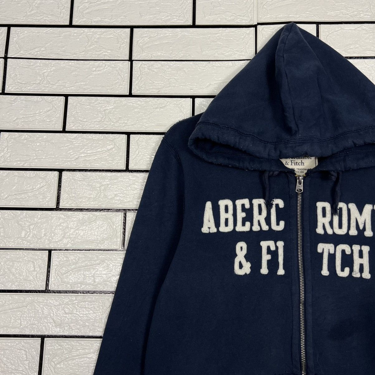 Abercrombie & Fitch ABERCROMBIE & FITCH Big Logo Zipper Hoodies #4186-C191 Size US S / EU 44-46 / 1 - 3 Thumbnail