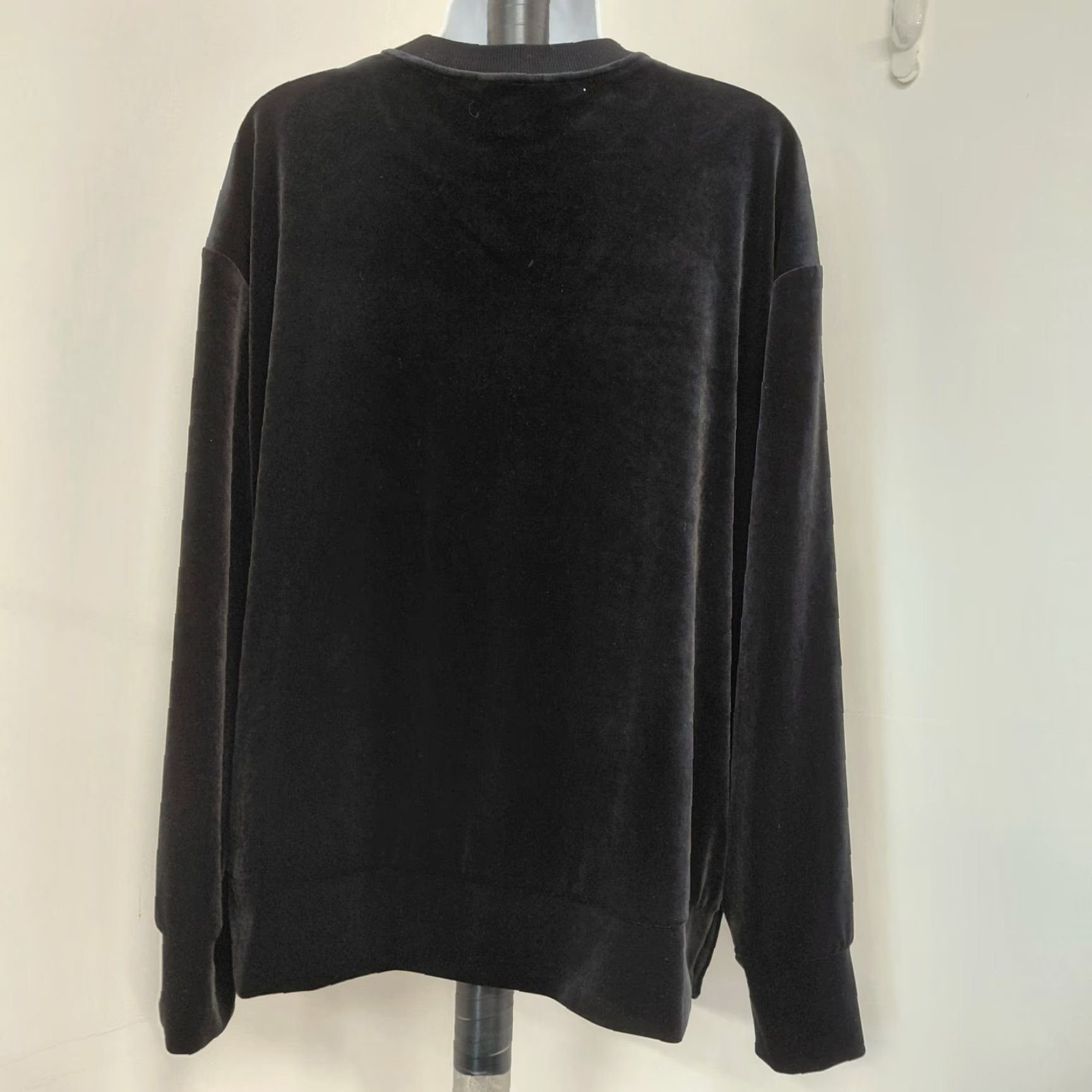 Athleta **Black Athleta Blouse Women Medium Knit Velour Tunic** The **Black Athleta Blouse Women Medium Knit Velour Tunic** Size M / US 6-8 / IT 42-44 - 6 Thumbnail