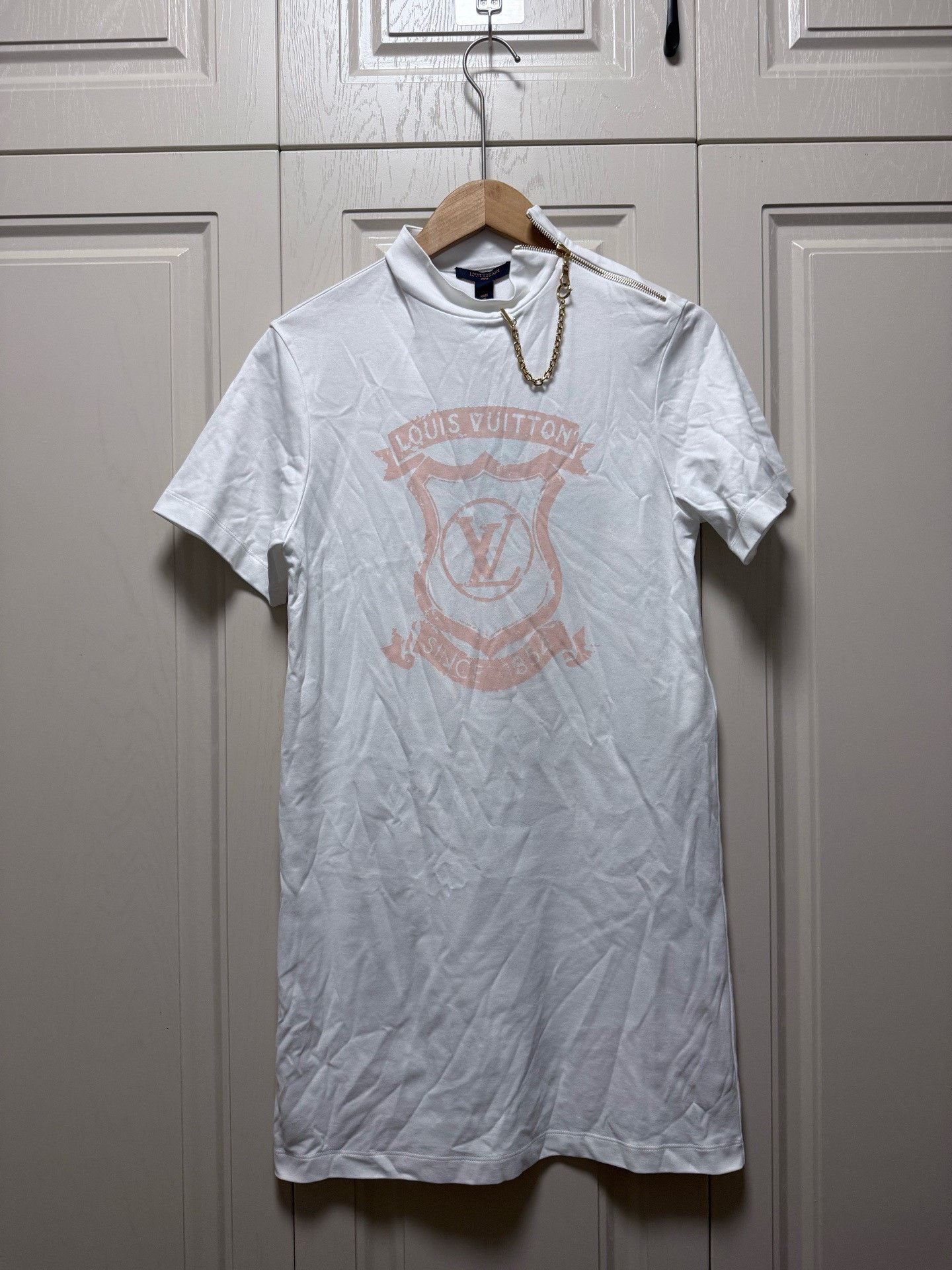 Louis Vuitton Louis Vuitton Logo Chain Short Sleeve Dress Size S / US 4 / IT 40 - 1 Thumbnail