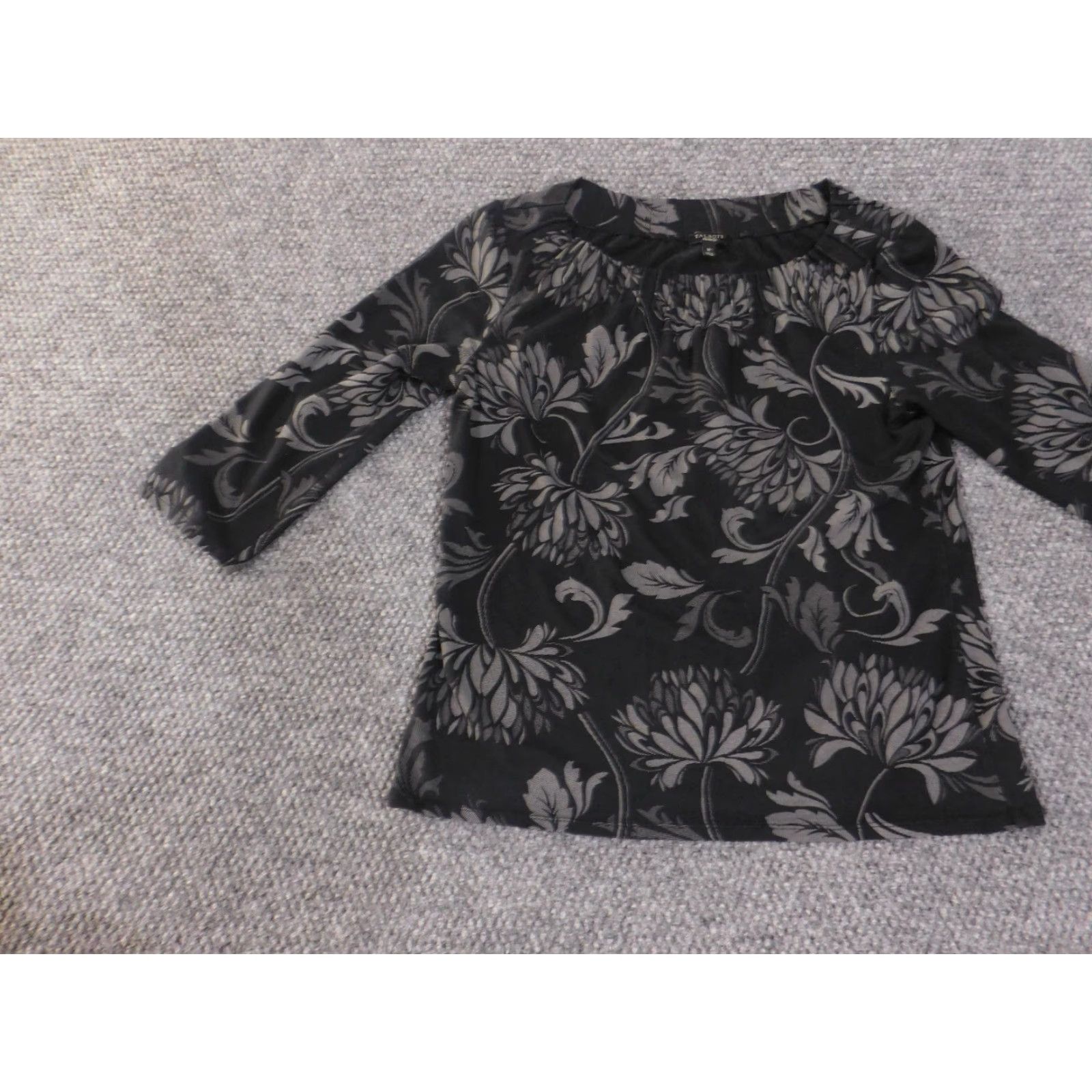 Talbots Talbots Blouse Women M Black Gray Floral 3/4 Sleeve Stretch Knit Polyester Casual Everyday Size M / US 6-8 / IT 42-44 - 3 Thumbnail