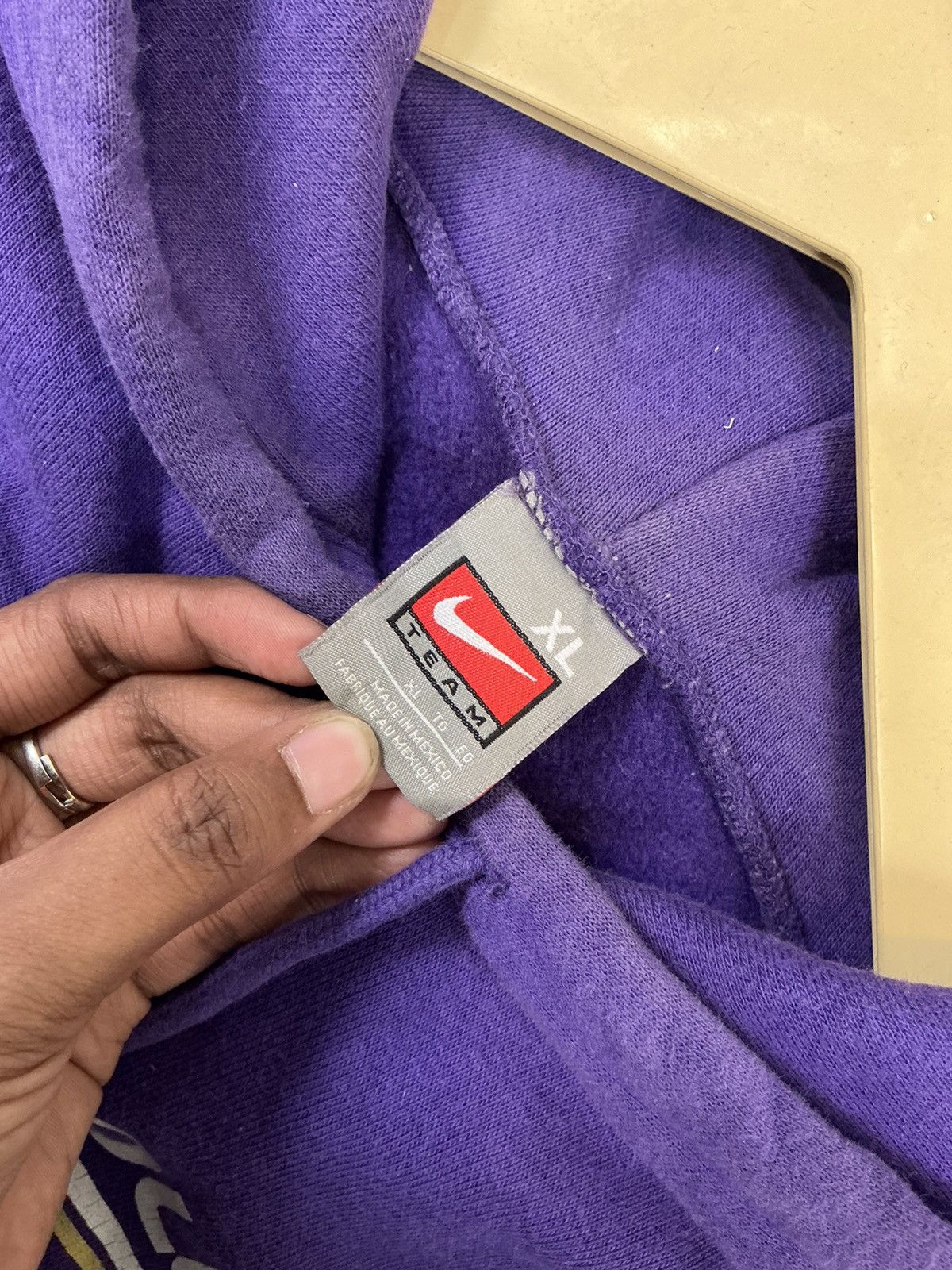 Nike × Vintage Vintage Nike patch SpellOut baggy fit hoodie Size US XL / EU 56 / 4 - 5 Thumbnail