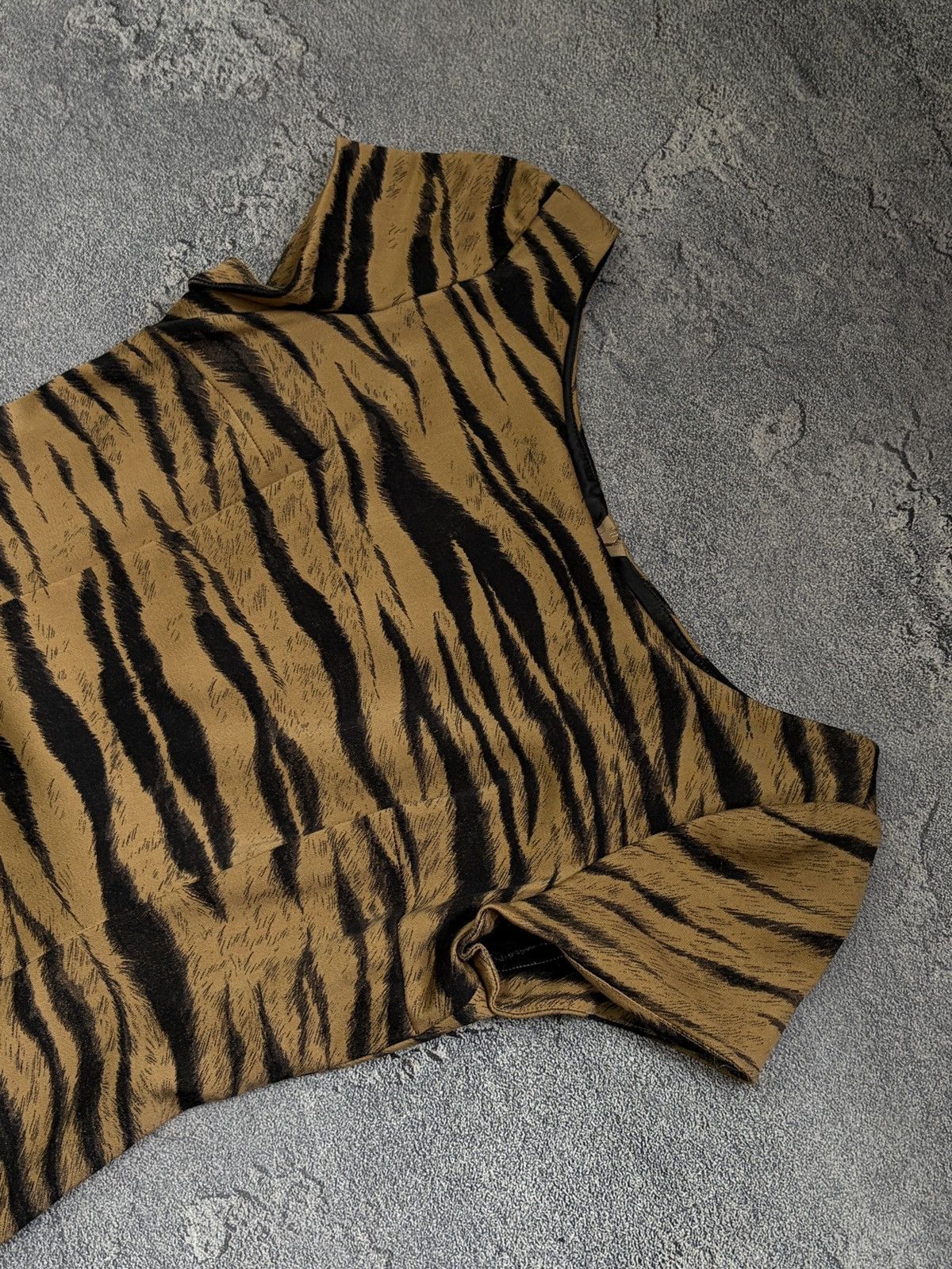 Moschino Vtg Moschino Tiger Stripe Cap Sleeve Pencil Bodycon Dress Size L / US 10 / IT 46 - 7 Thumbnail